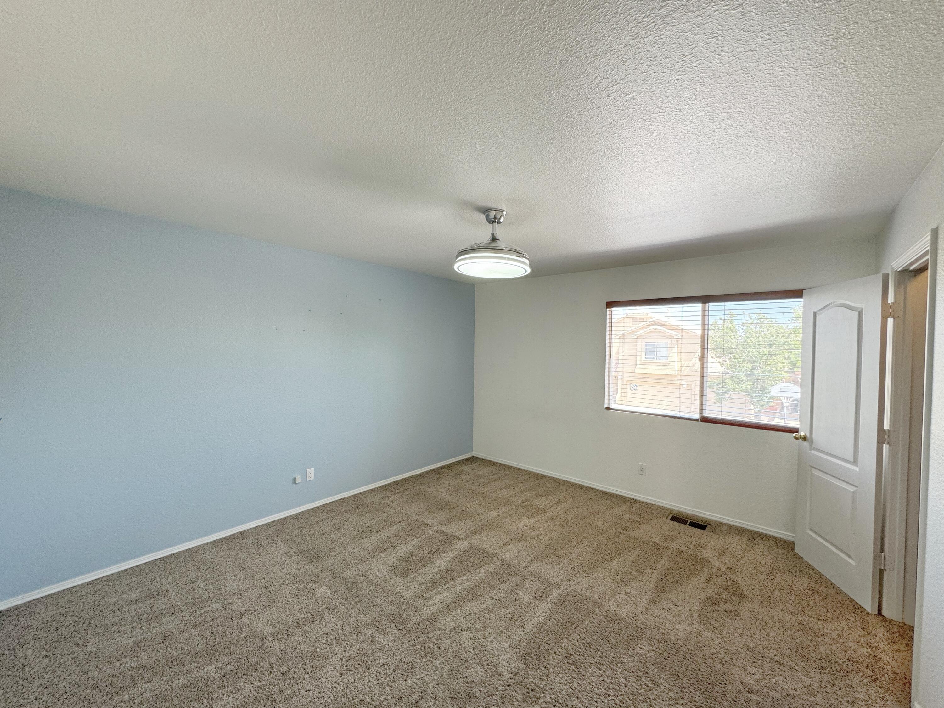 Photo 5 — 7424 Desert Eagle Road NE
