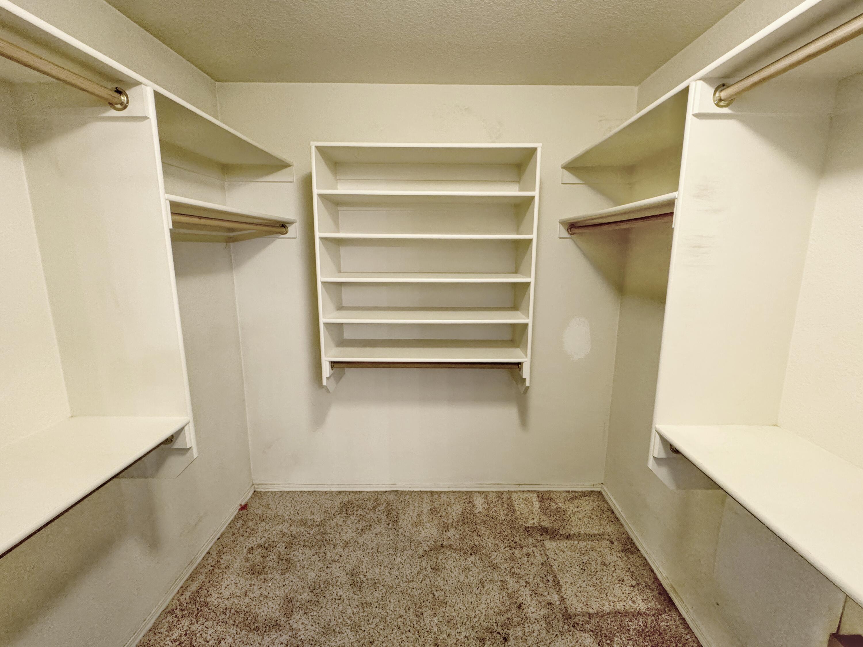 Photo 12 — 7424 Desert Eagle Road NE