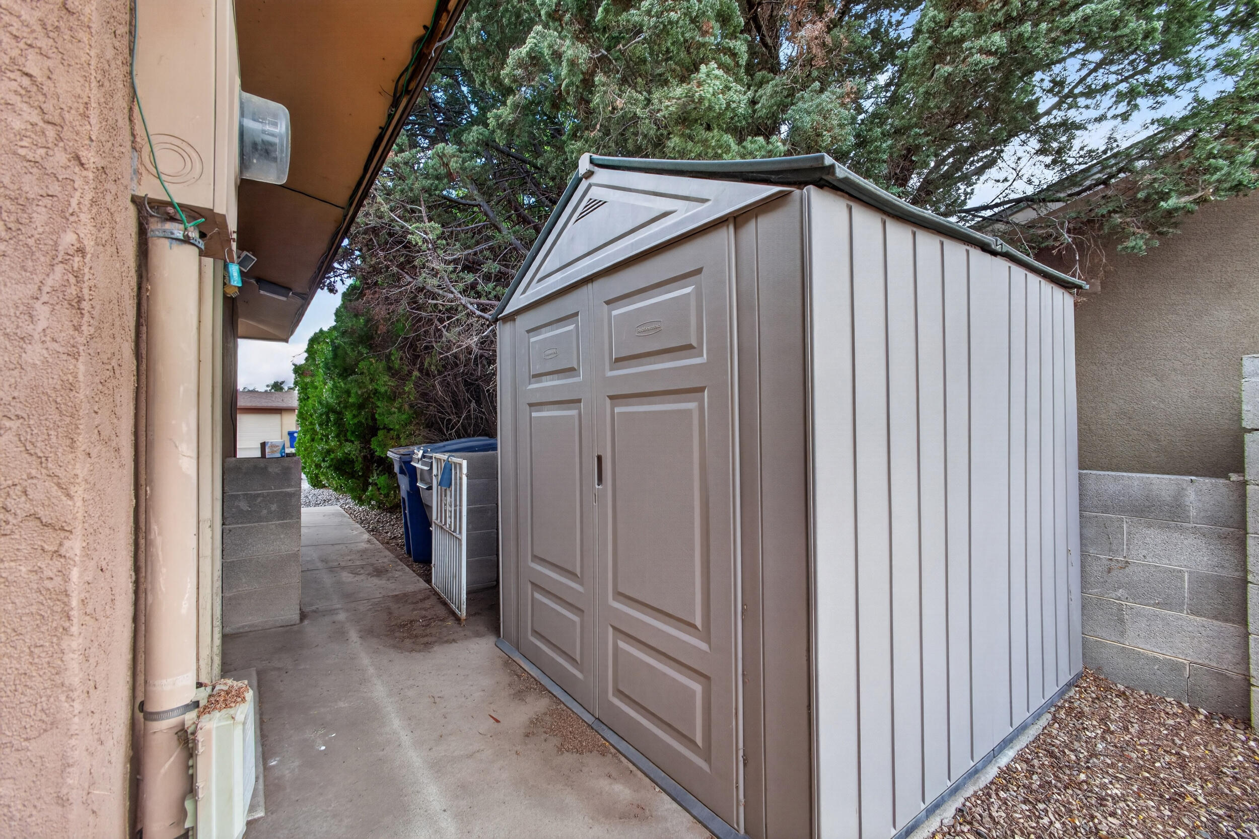 Photo 10 — 4917 Chisholm Trail NW