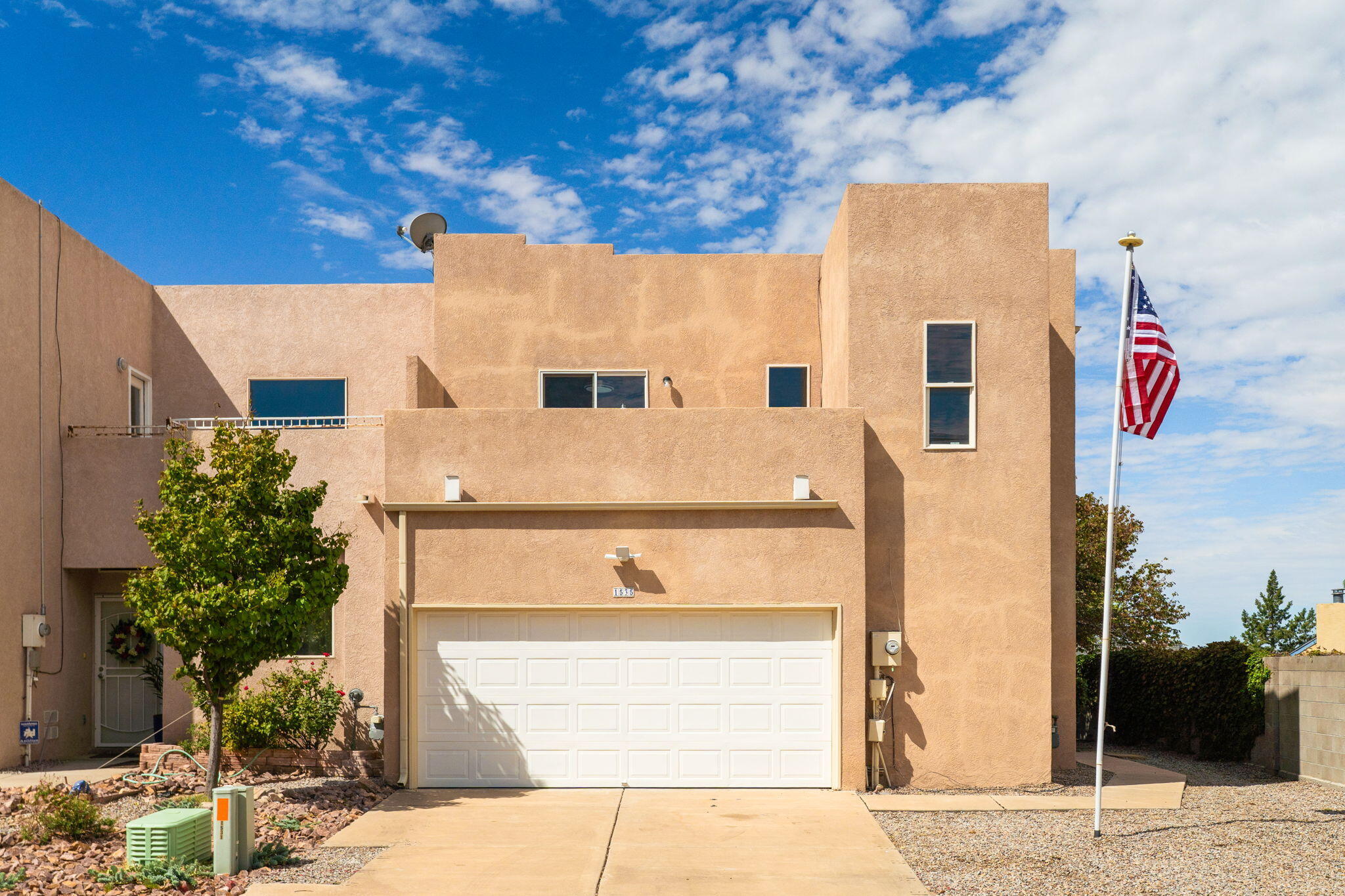 Photo 4 — 1535 Ocean Breeze Drive NE