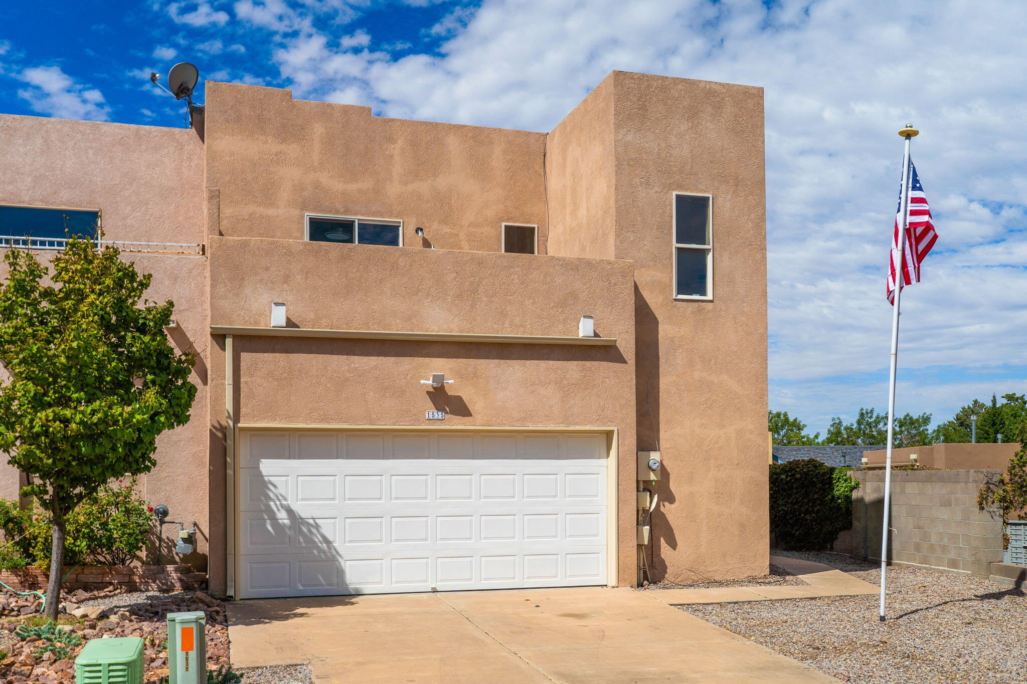 Photo 5 — 1535 Ocean Breeze Drive NE