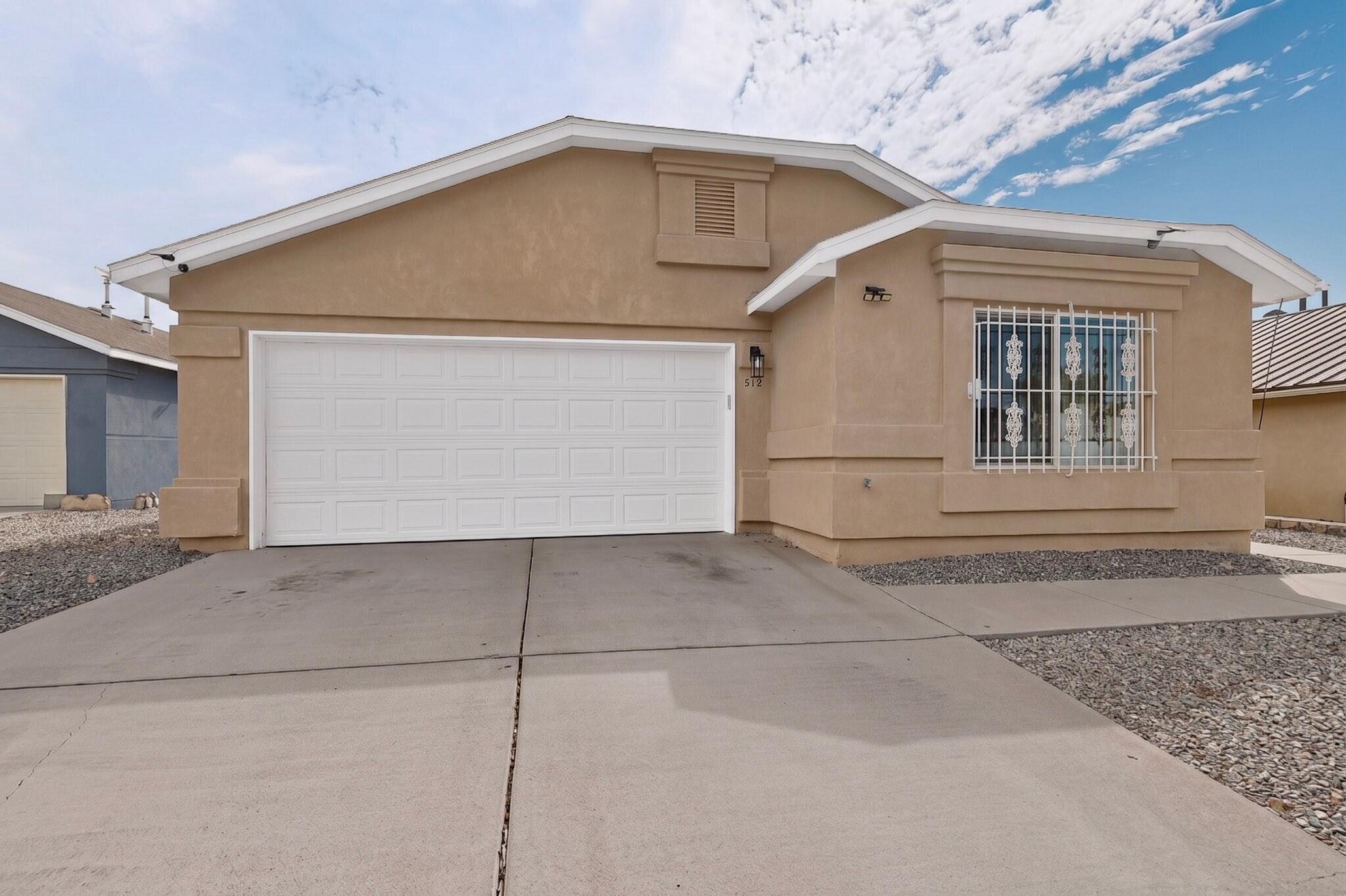 512 Leeward Drive NW