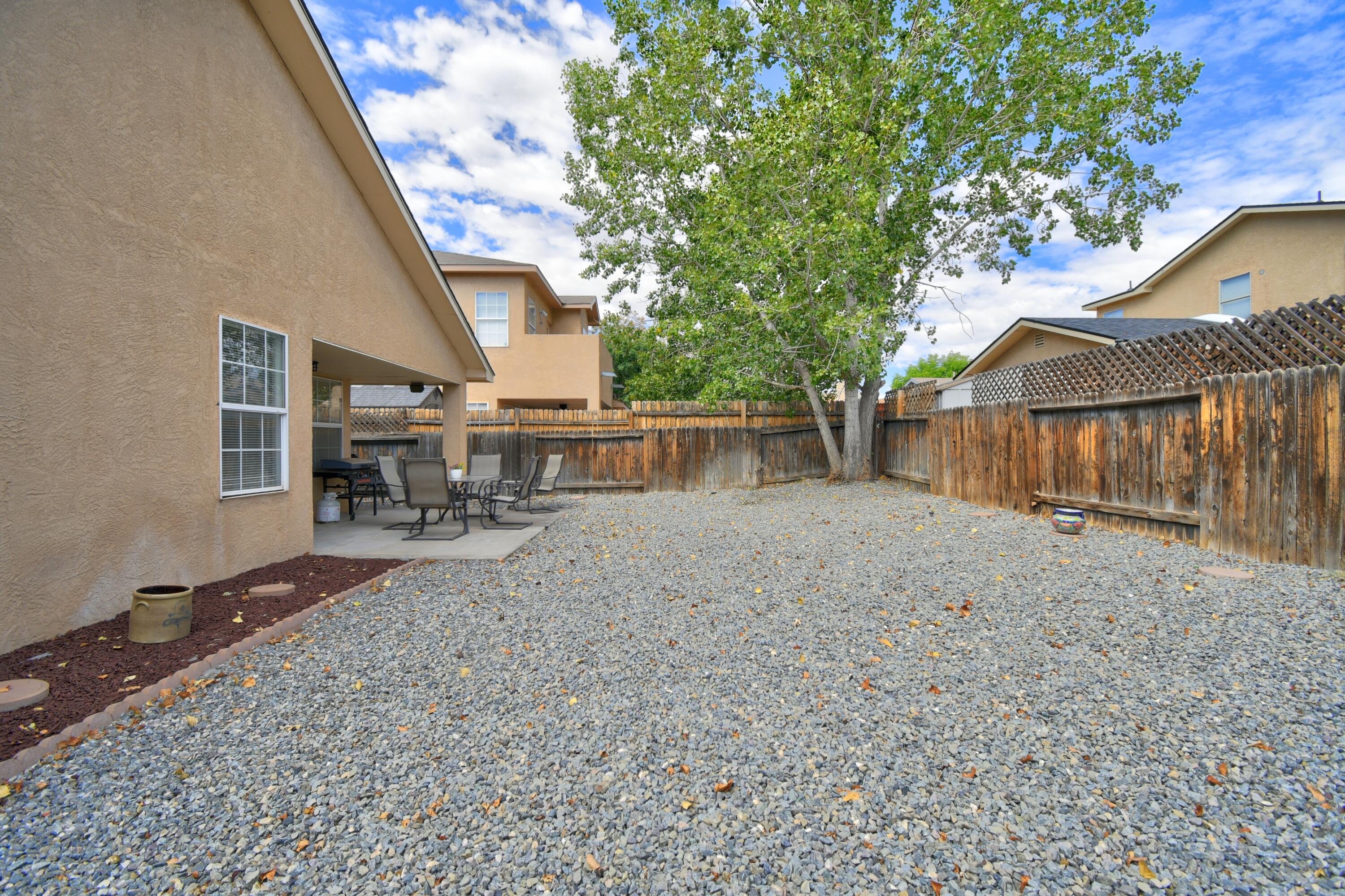 Photo 17 — 7115 Porlamar Road NW