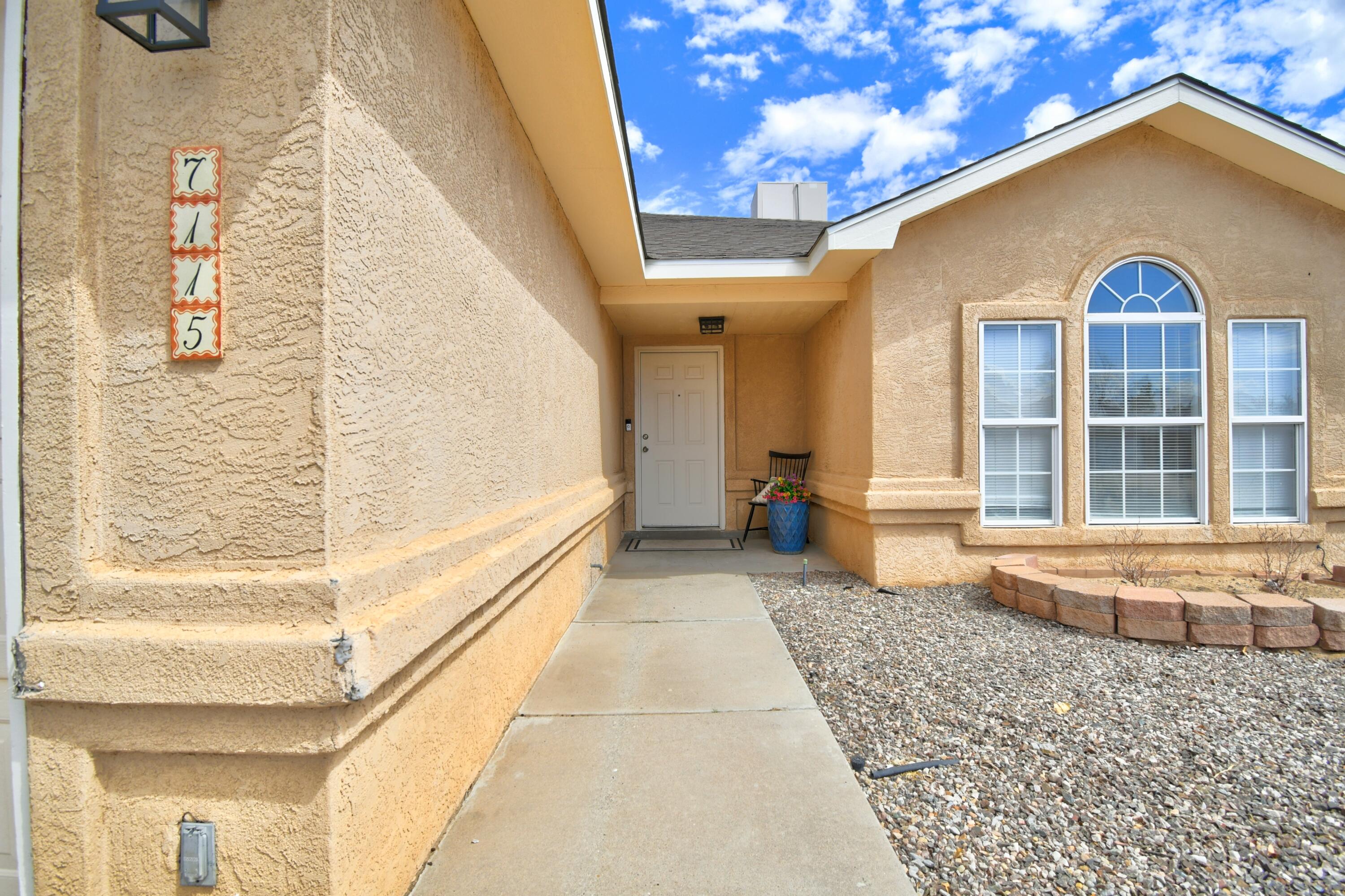 Photo 18 — 7115 Porlamar Road NW