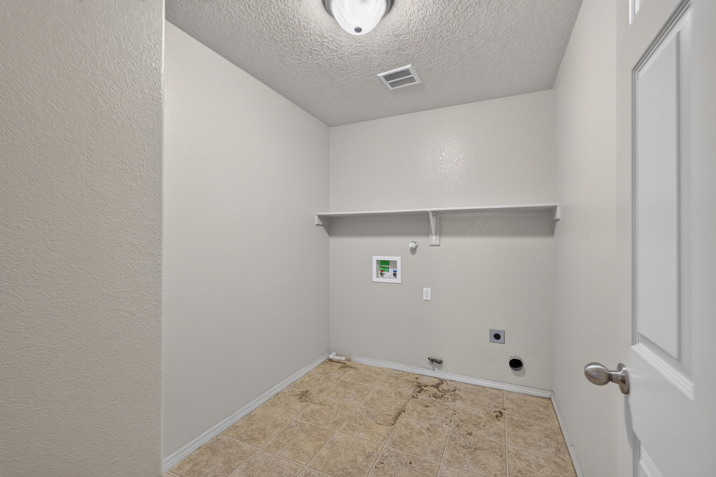 Photo 3 — 11824 Native Dancer Road SE