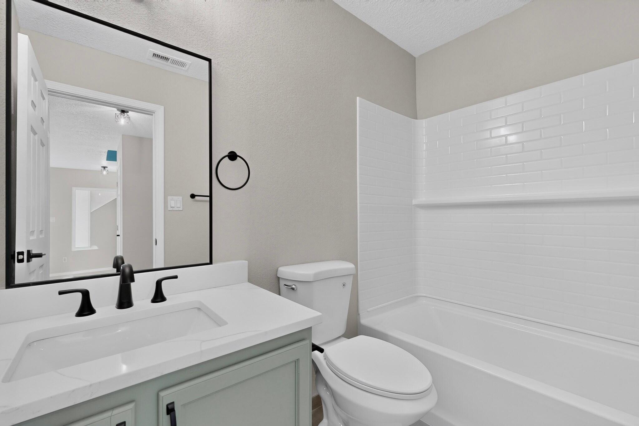 Photo 11 — 7315 Embarcadera Drive SW