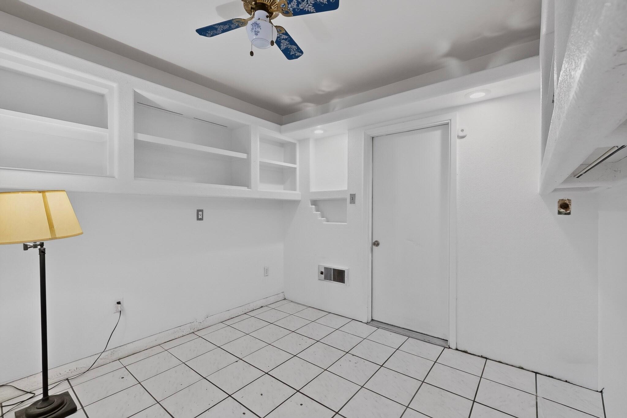 Photo 17 — 11604 Rosemont Avenue NE