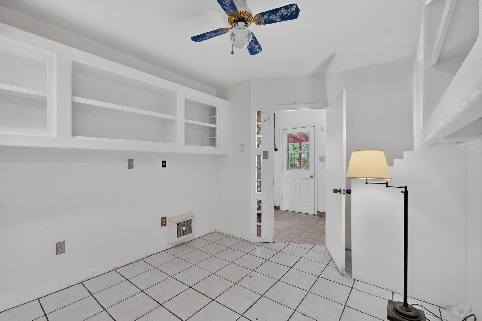Photo 18 — 11604 Rosemont Avenue NE