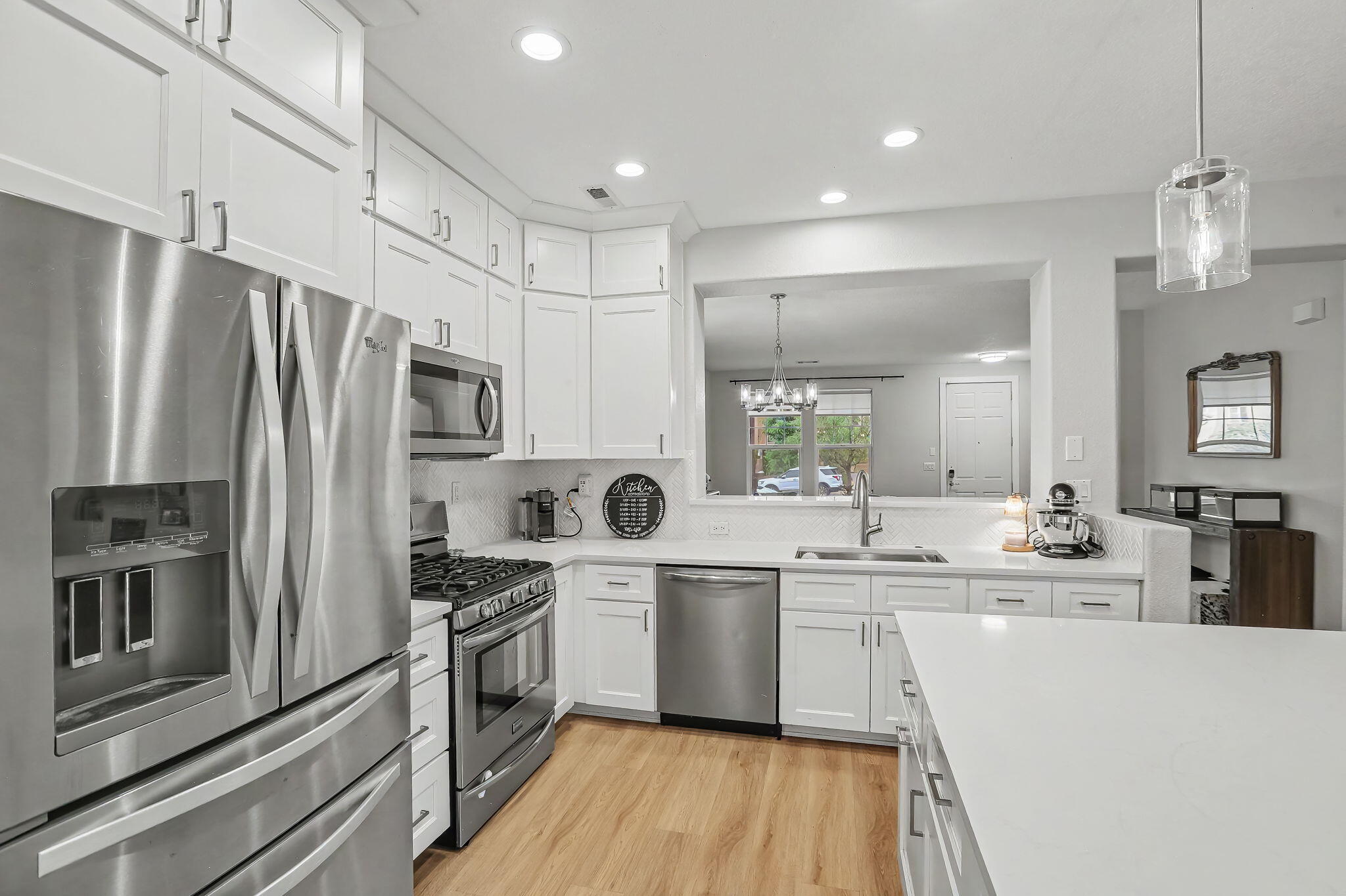 Photo 12 — 22 Monte Vista Drive NE