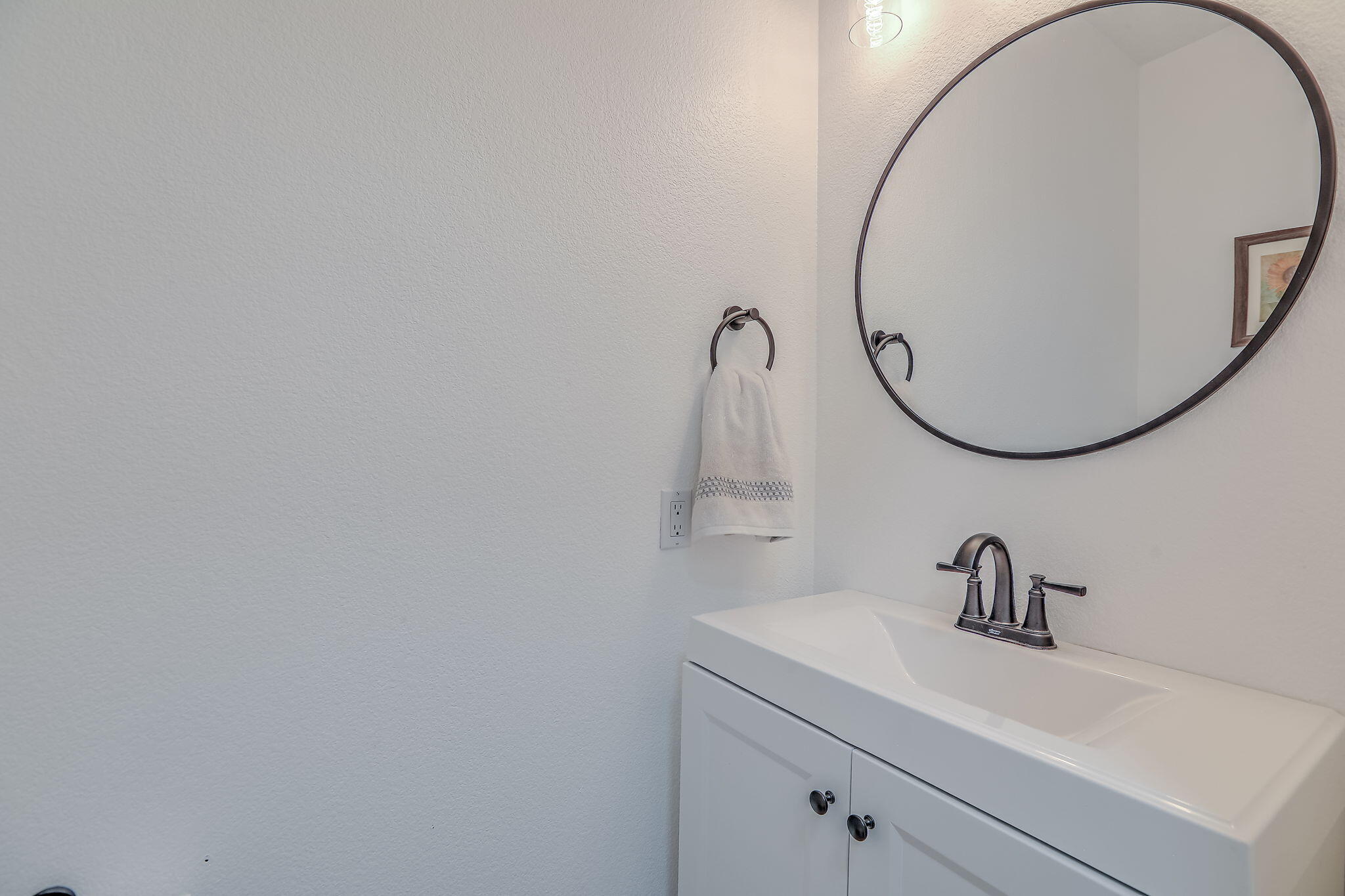 Photo 19 — 22 Monte Vista Drive NE