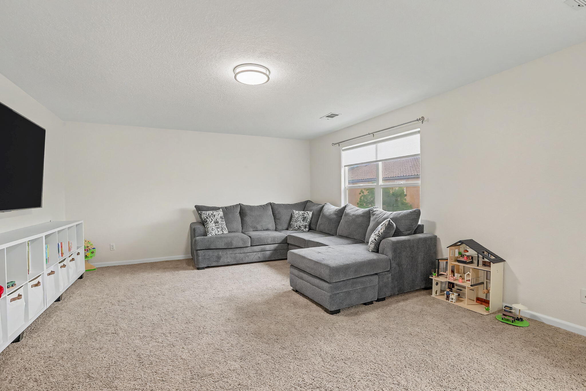 Photo 2 — 22 Monte Vista Drive NE