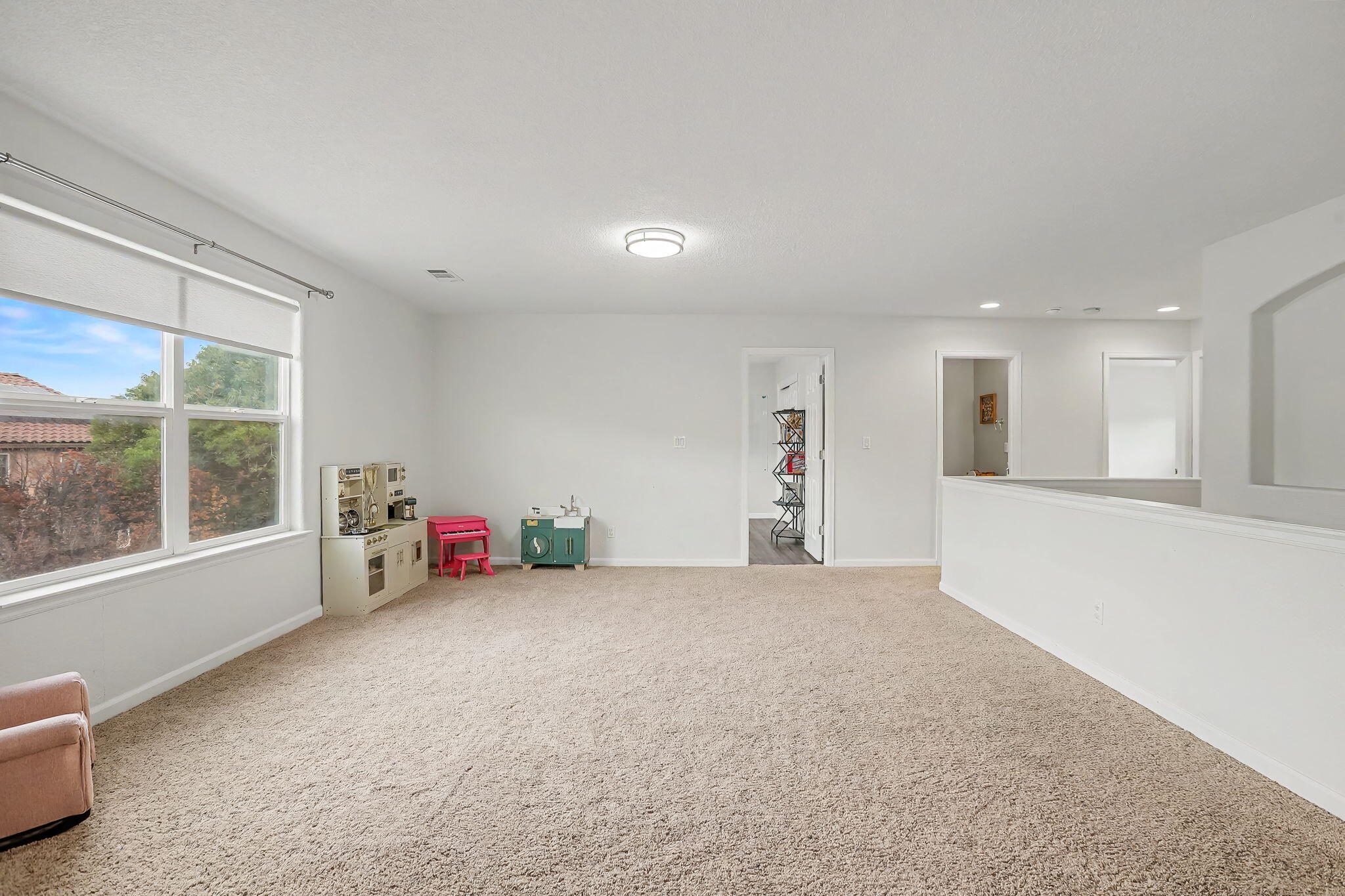 Photo 4 — 22 Monte Vista Drive NE
