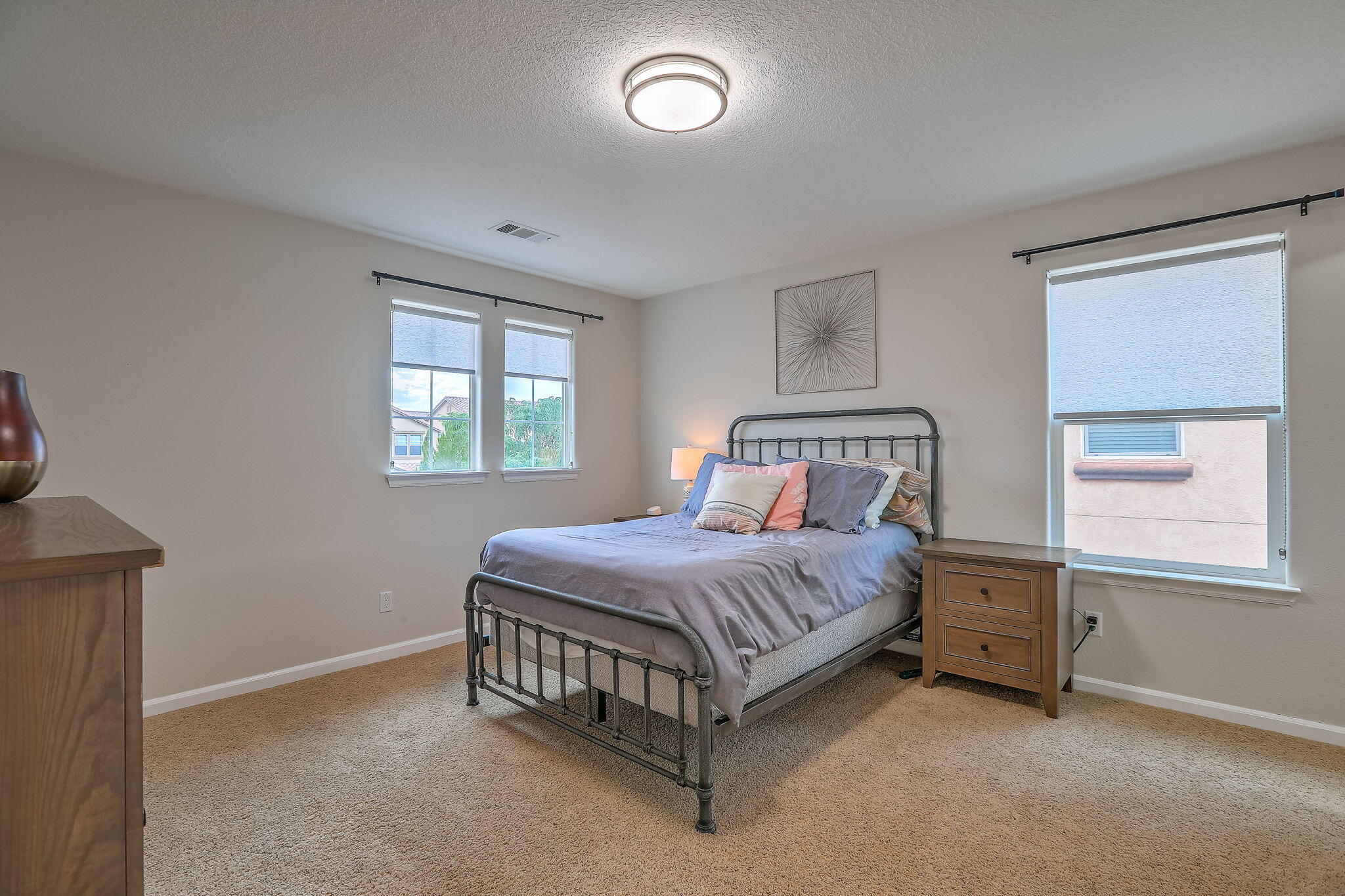 Photo 6 — 22 Monte Vista Drive NE
