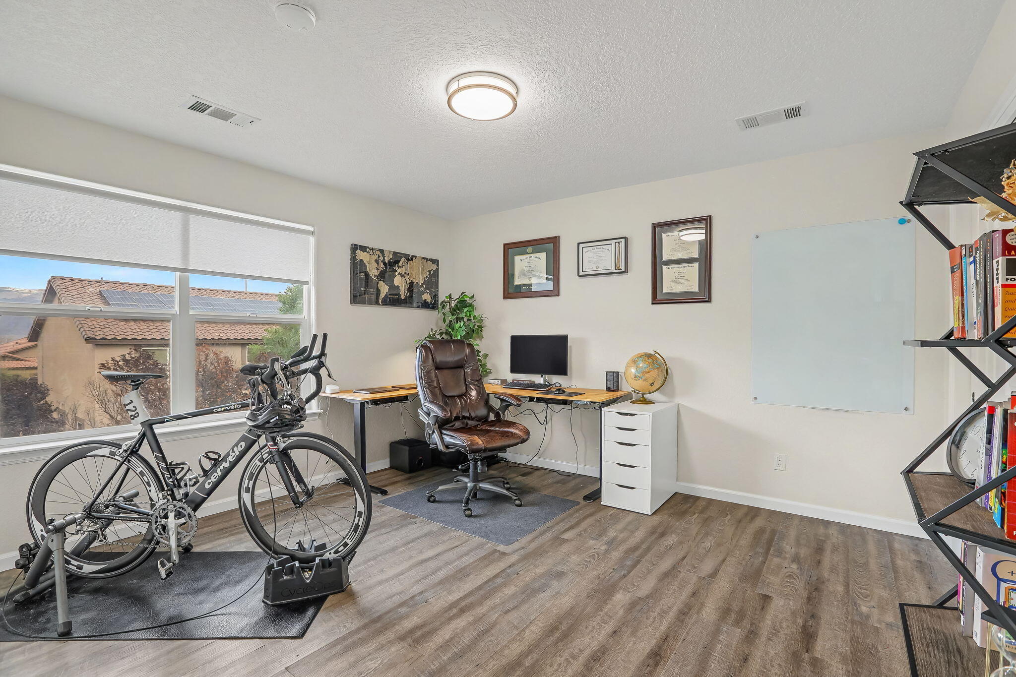 Photo 11 — 22 Monte Vista Drive NE