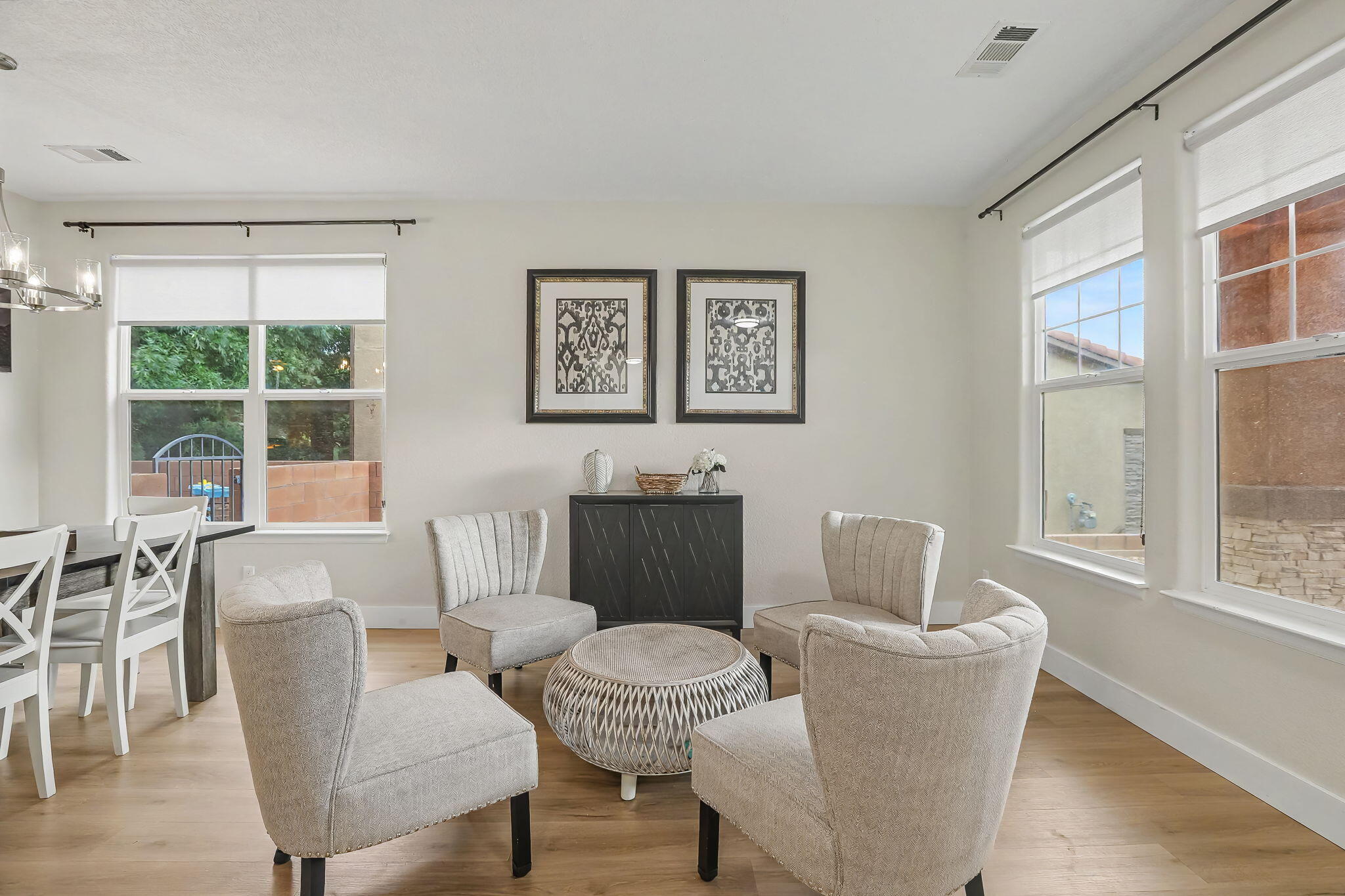 Photo 10 — 22 Monte Vista Drive NE