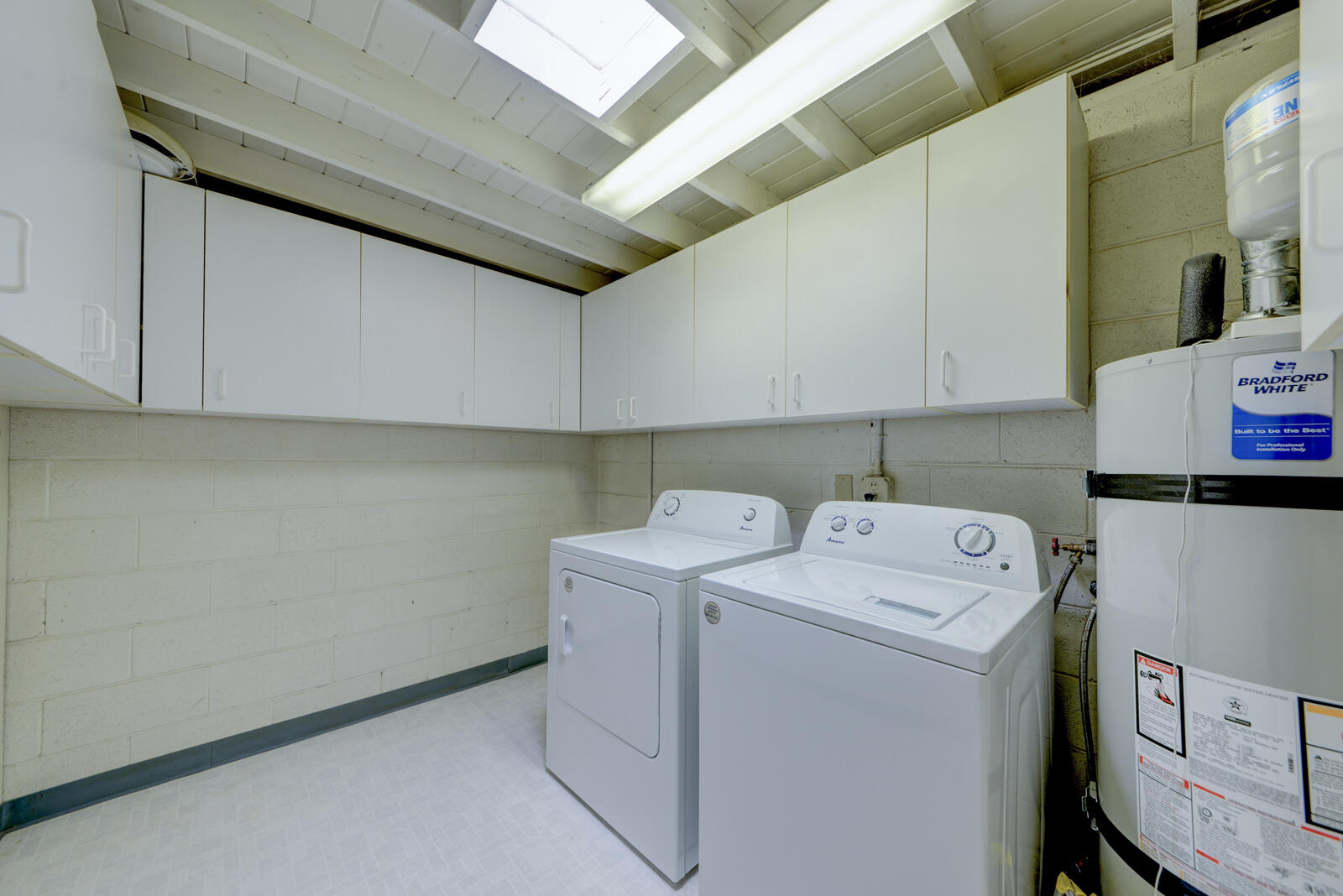 Photo 3 — 1128 Marron Circle NE