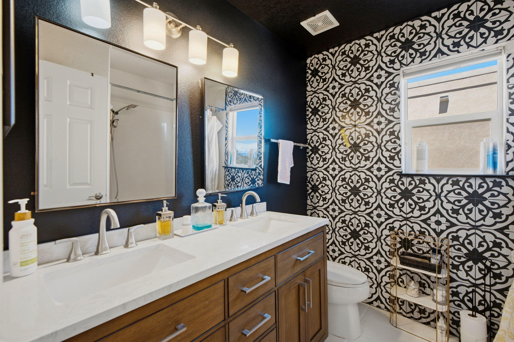 Photo 11 — 3336 Lockerbie Drive SE