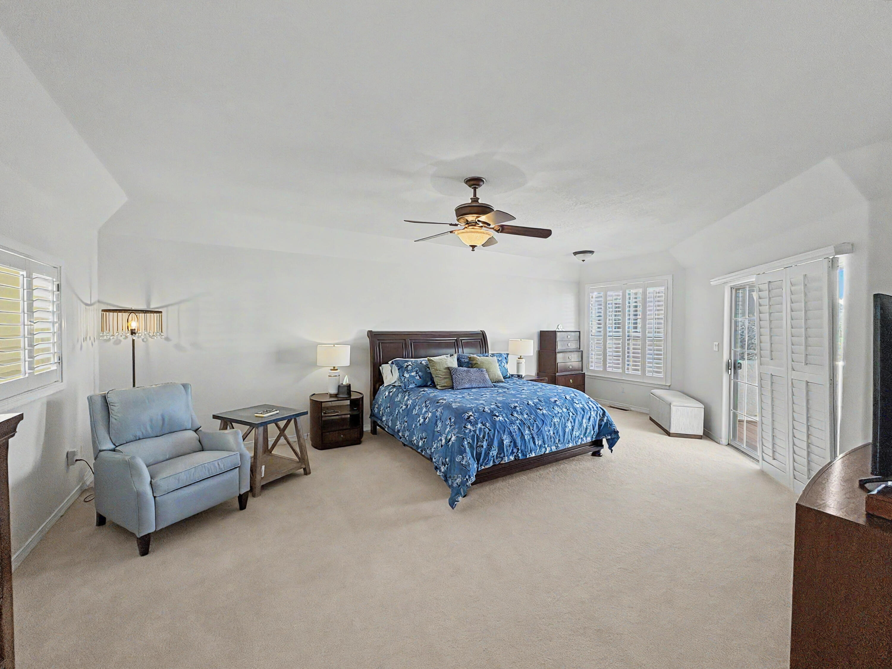 Photo 19 — 6421 Dorado Beach NE