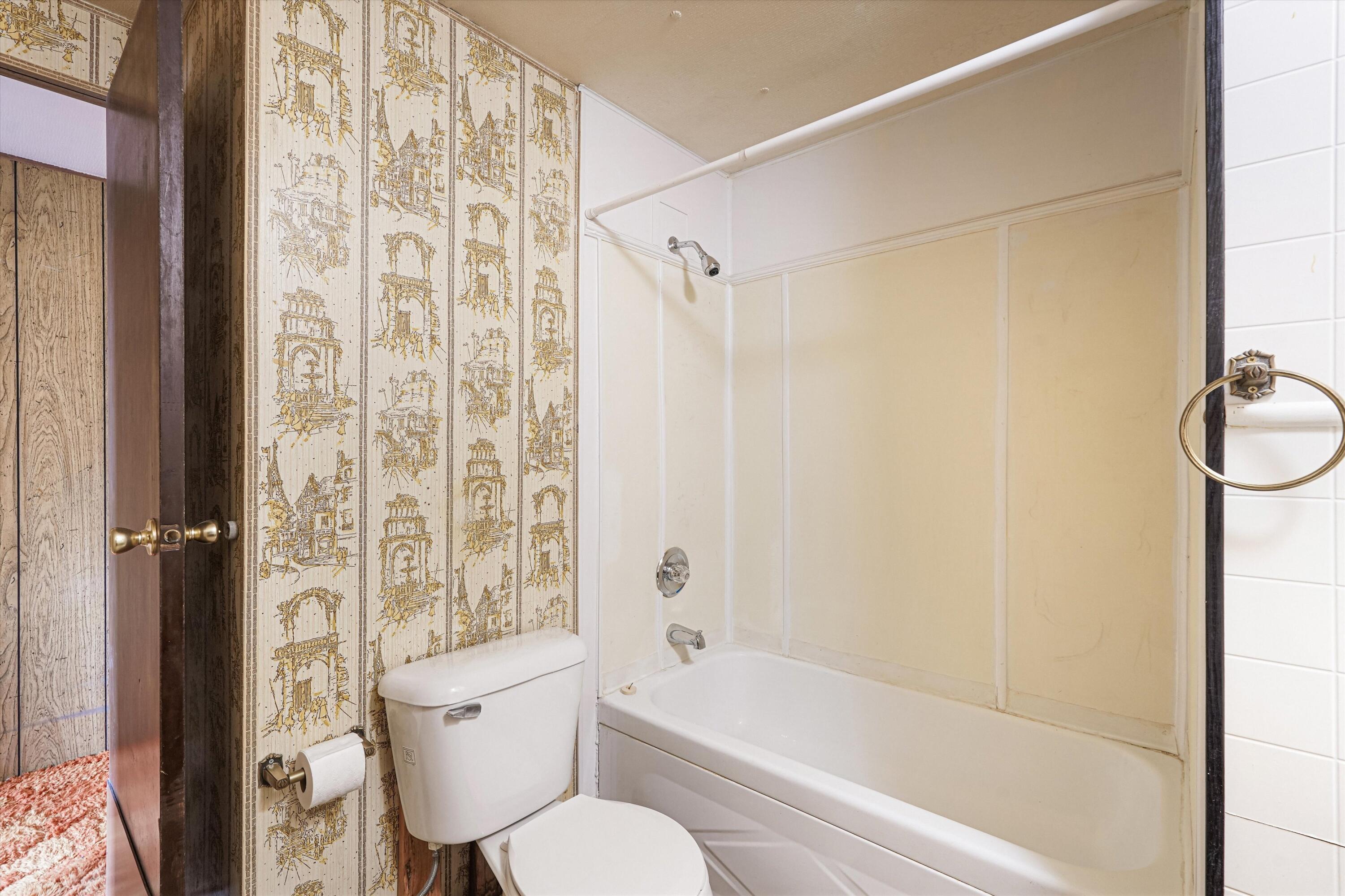 Photo 17 — 712 Laurie Lee Court