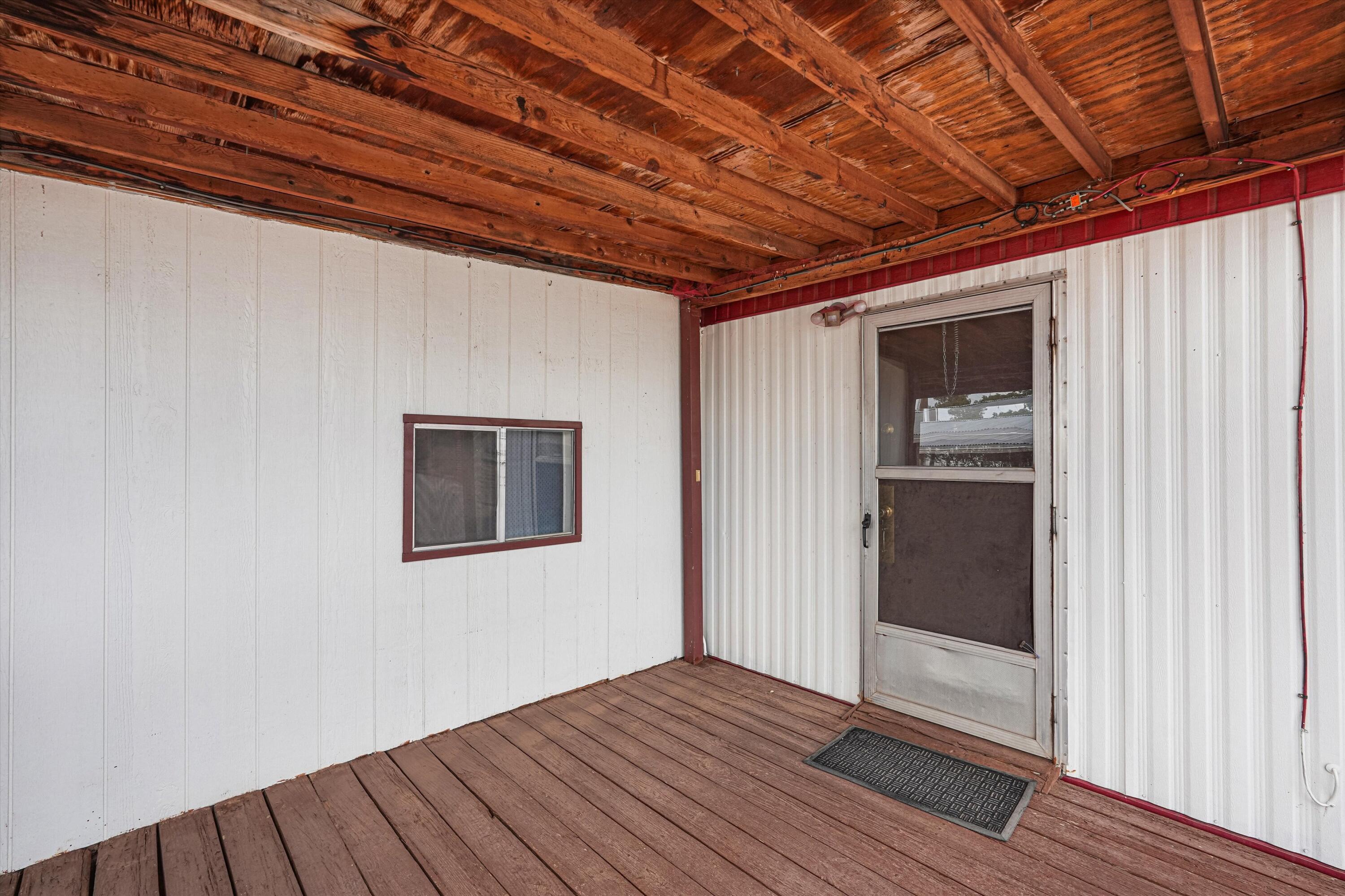 Photo 2 — 712 Laurie Lee Court