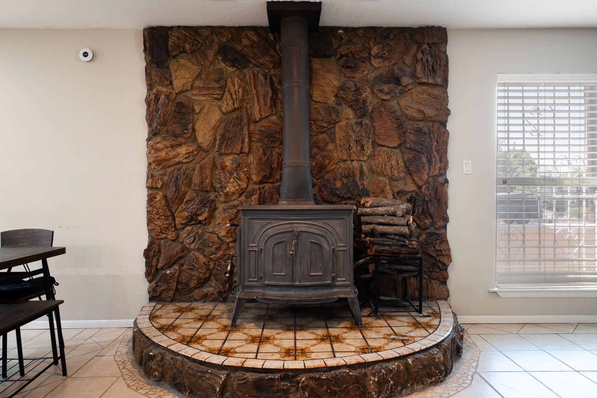 Photo 9 — 5607 Alta Vista Court SW