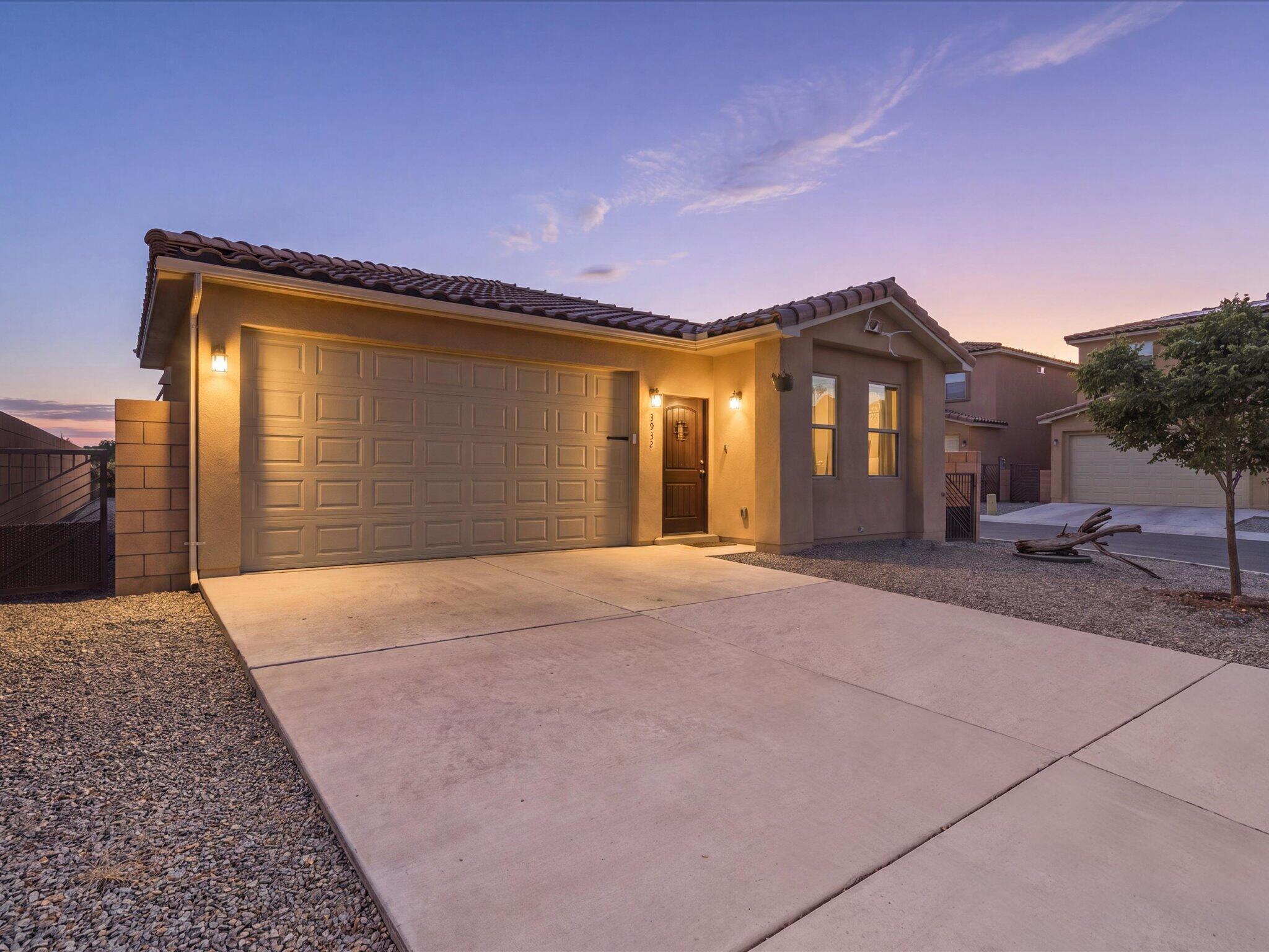 3932 Jaxson Lane, Santa Fe, NM 87507
