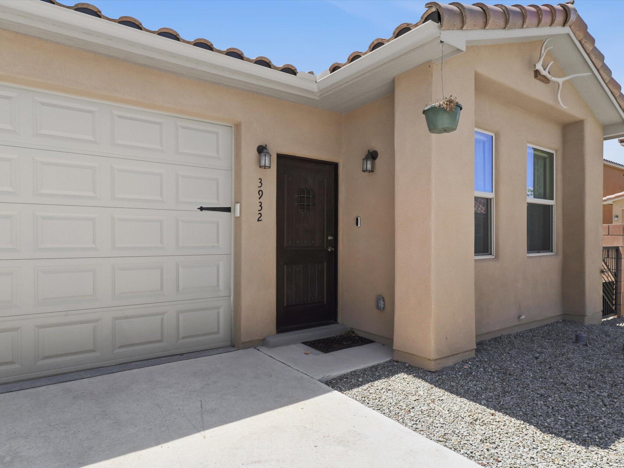 Photo 3 — 3932 Jaxson Lane