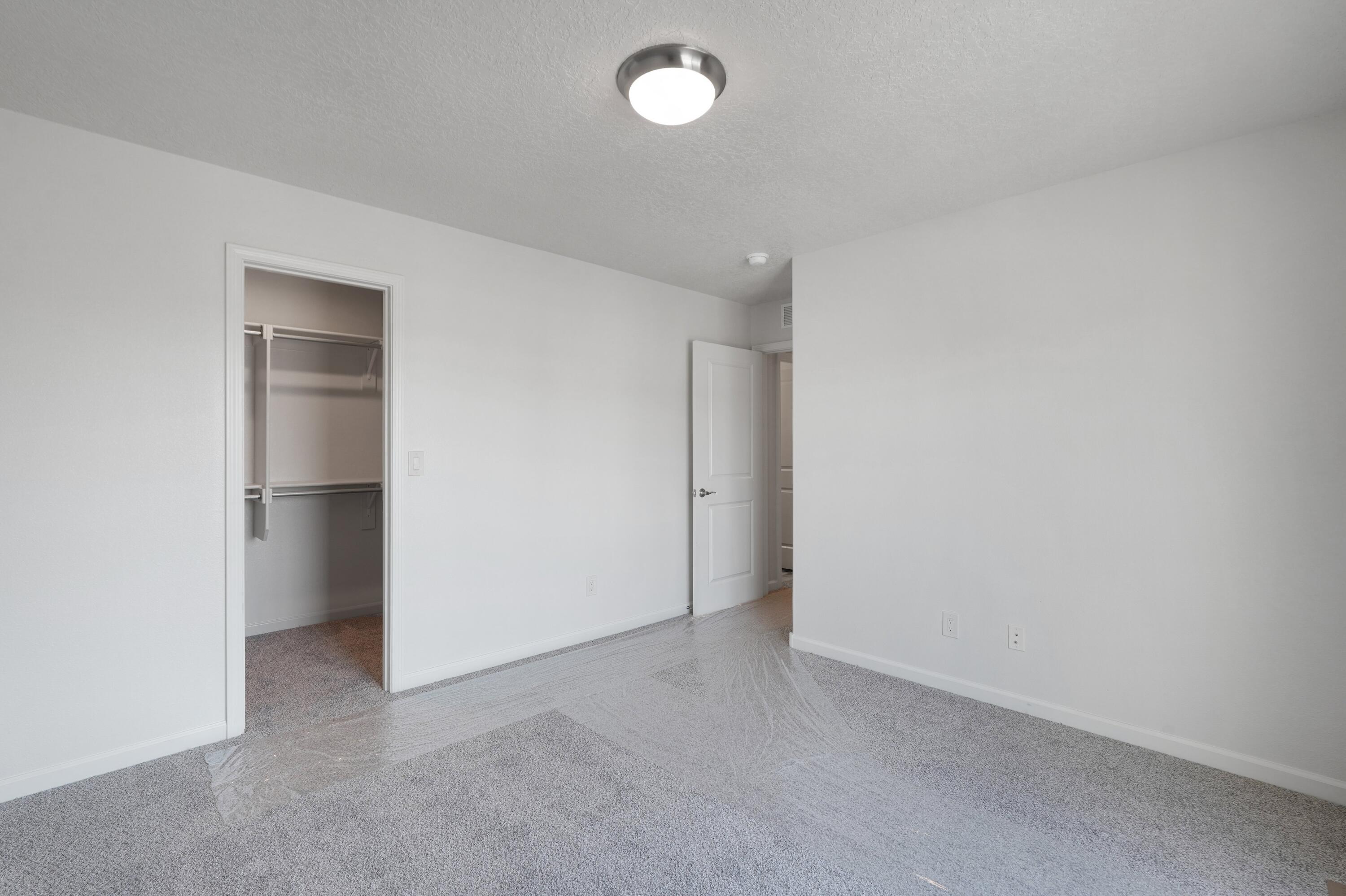 Photo 11 — 4320 Wymont Circle NE