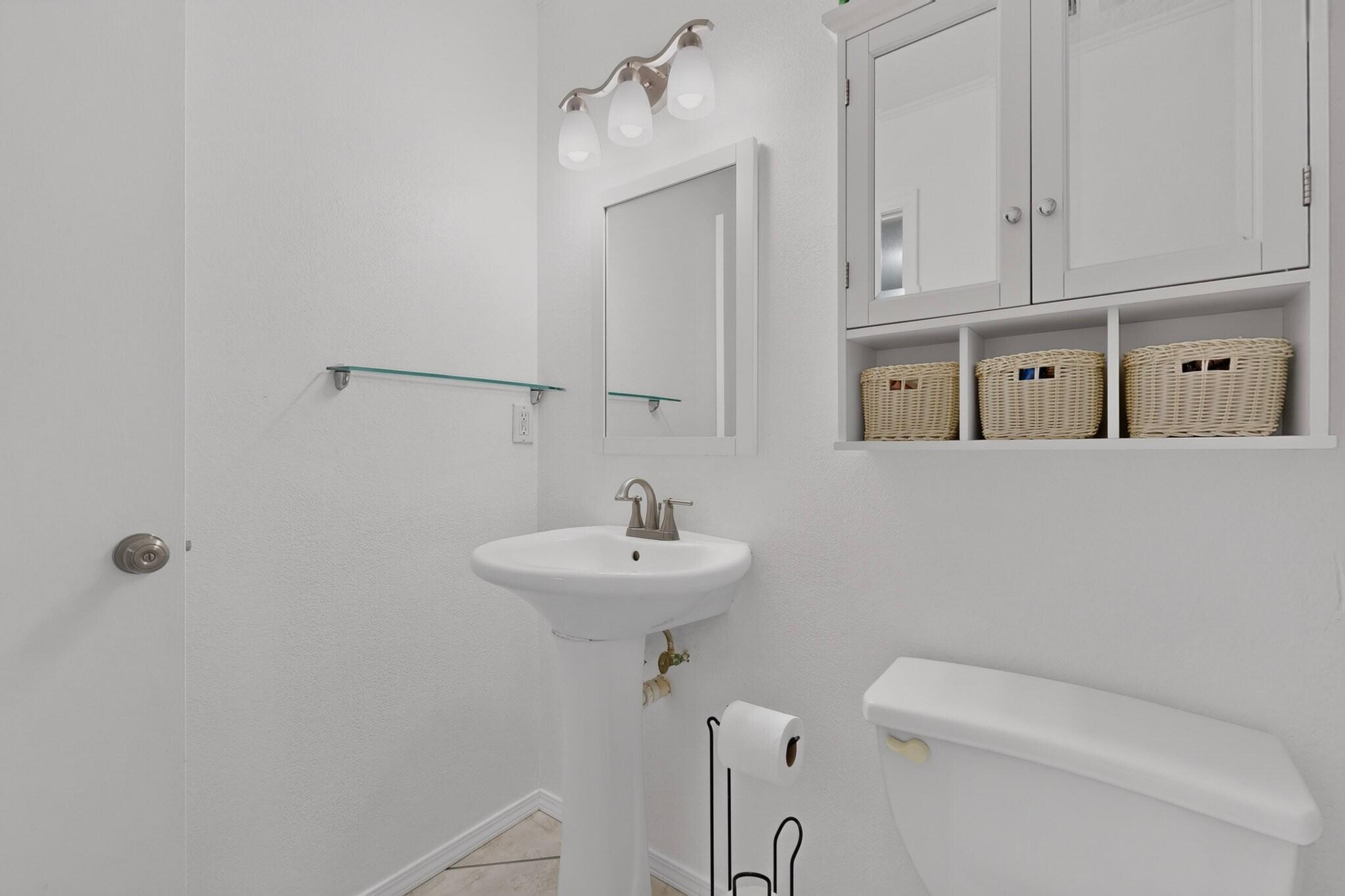 Photo 20 — 10701 Stanley Drive NW