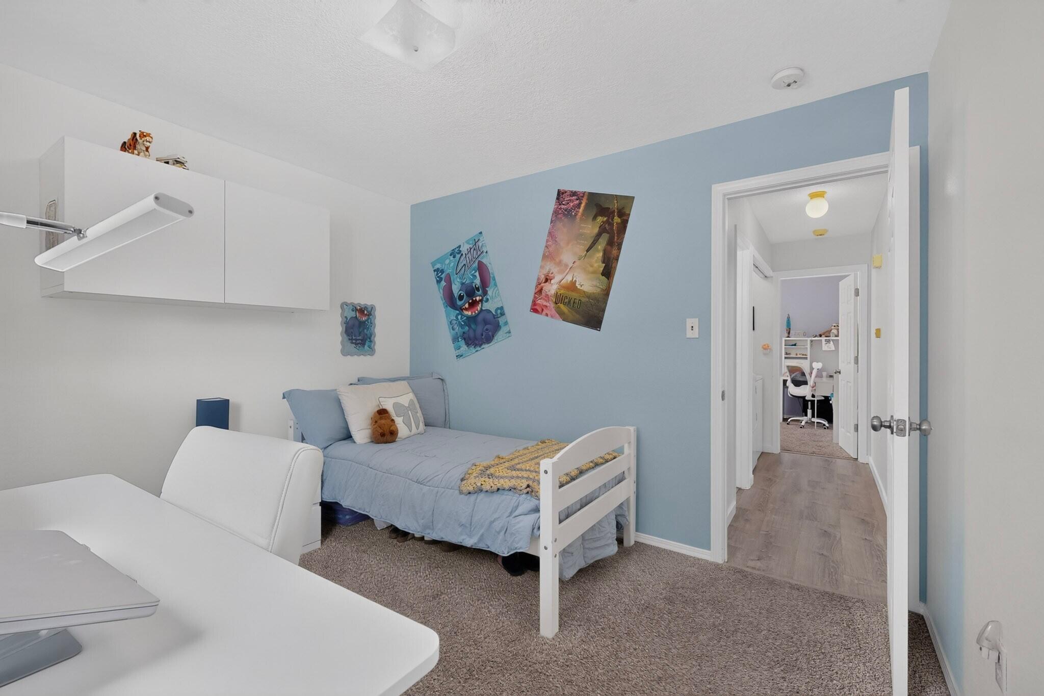 Photo 18 — 10701 Stanley Drive NW