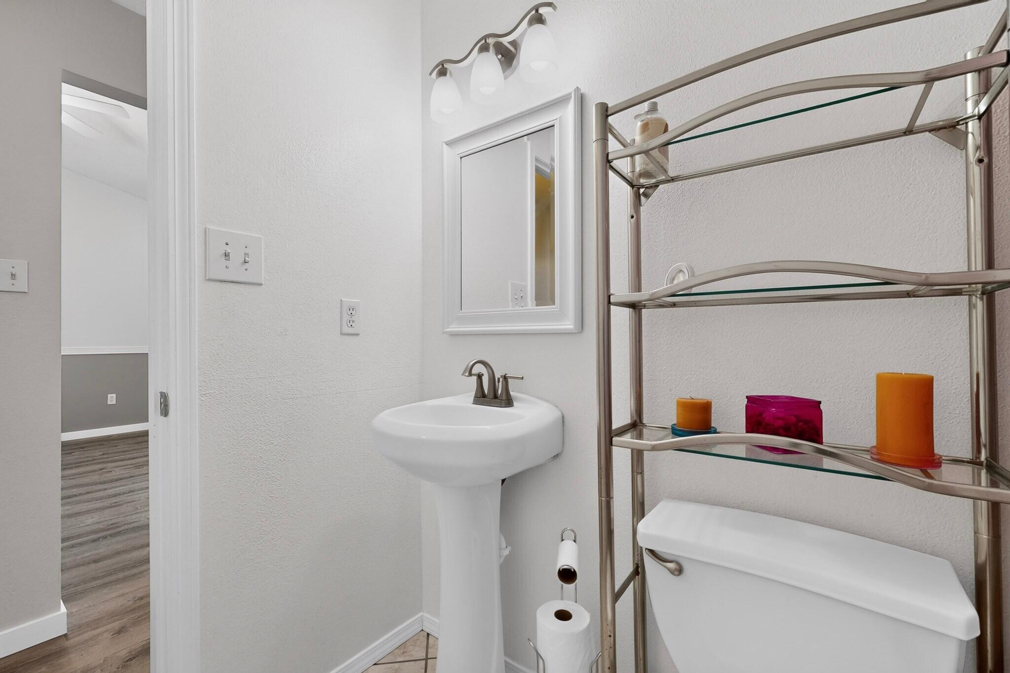 Photo 15 — 10701 Stanley Drive NW