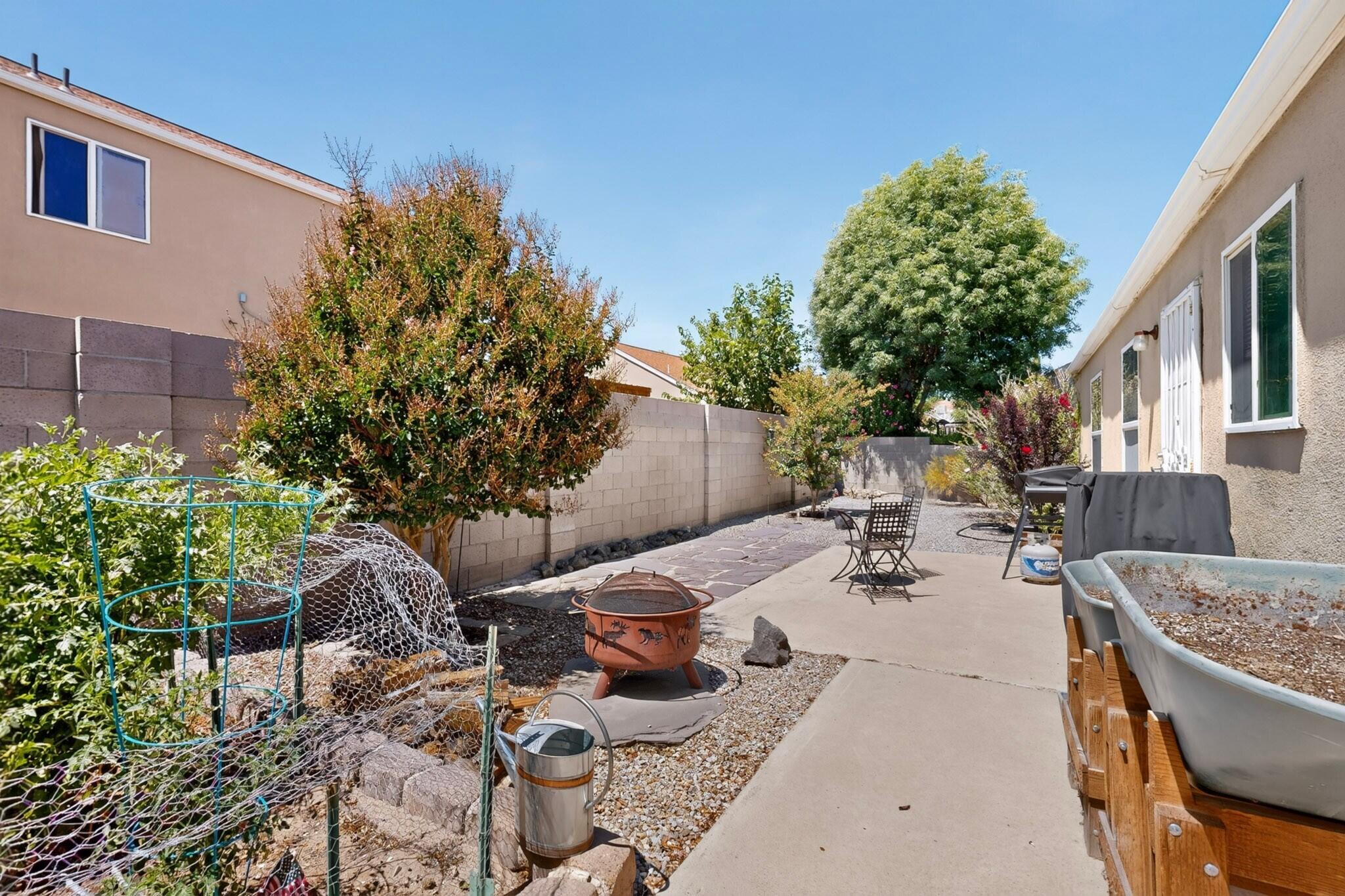 Photo 5 — 10701 Stanley Drive NW