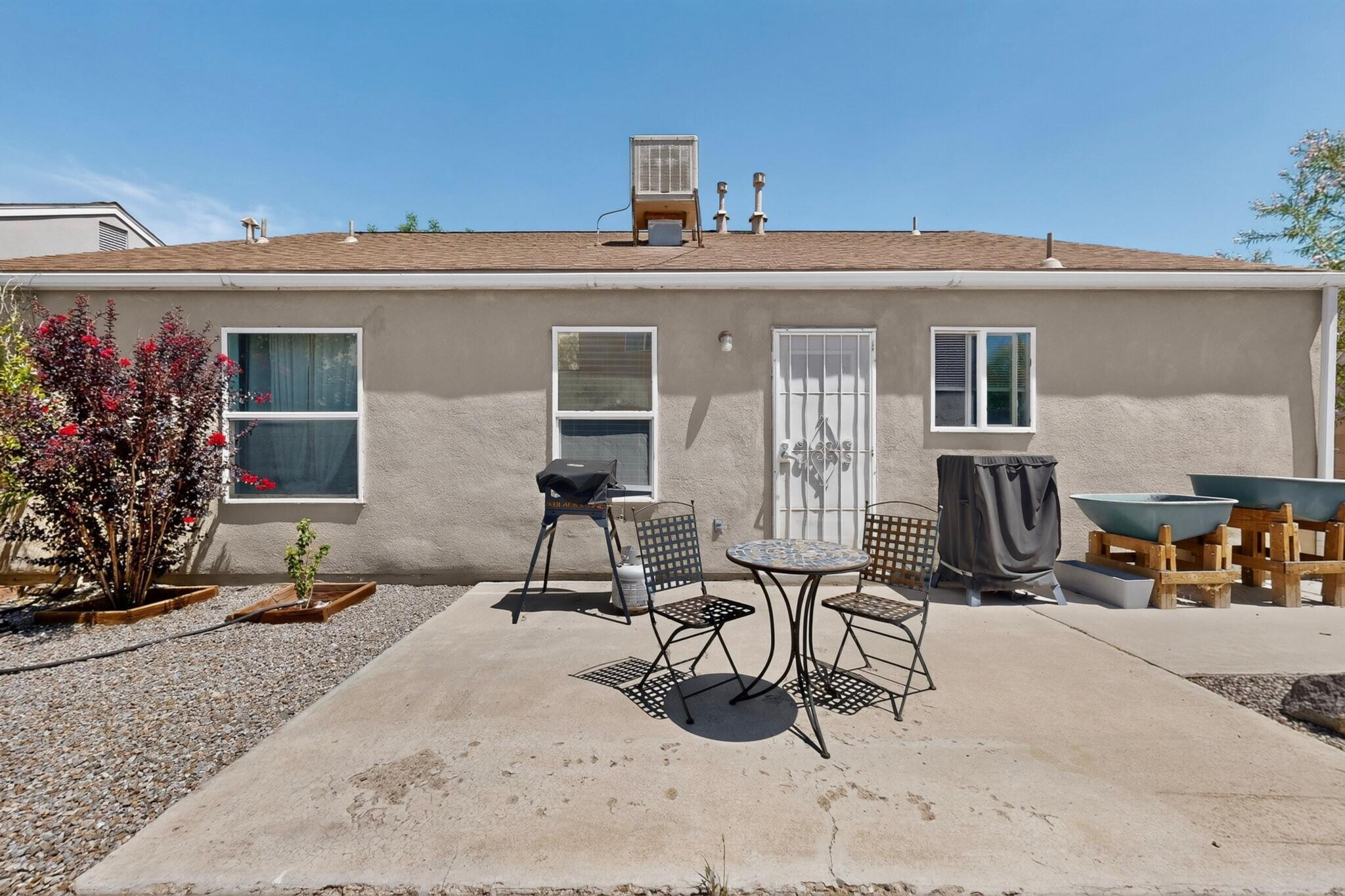 Photo 4 — 10701 Stanley Drive NW