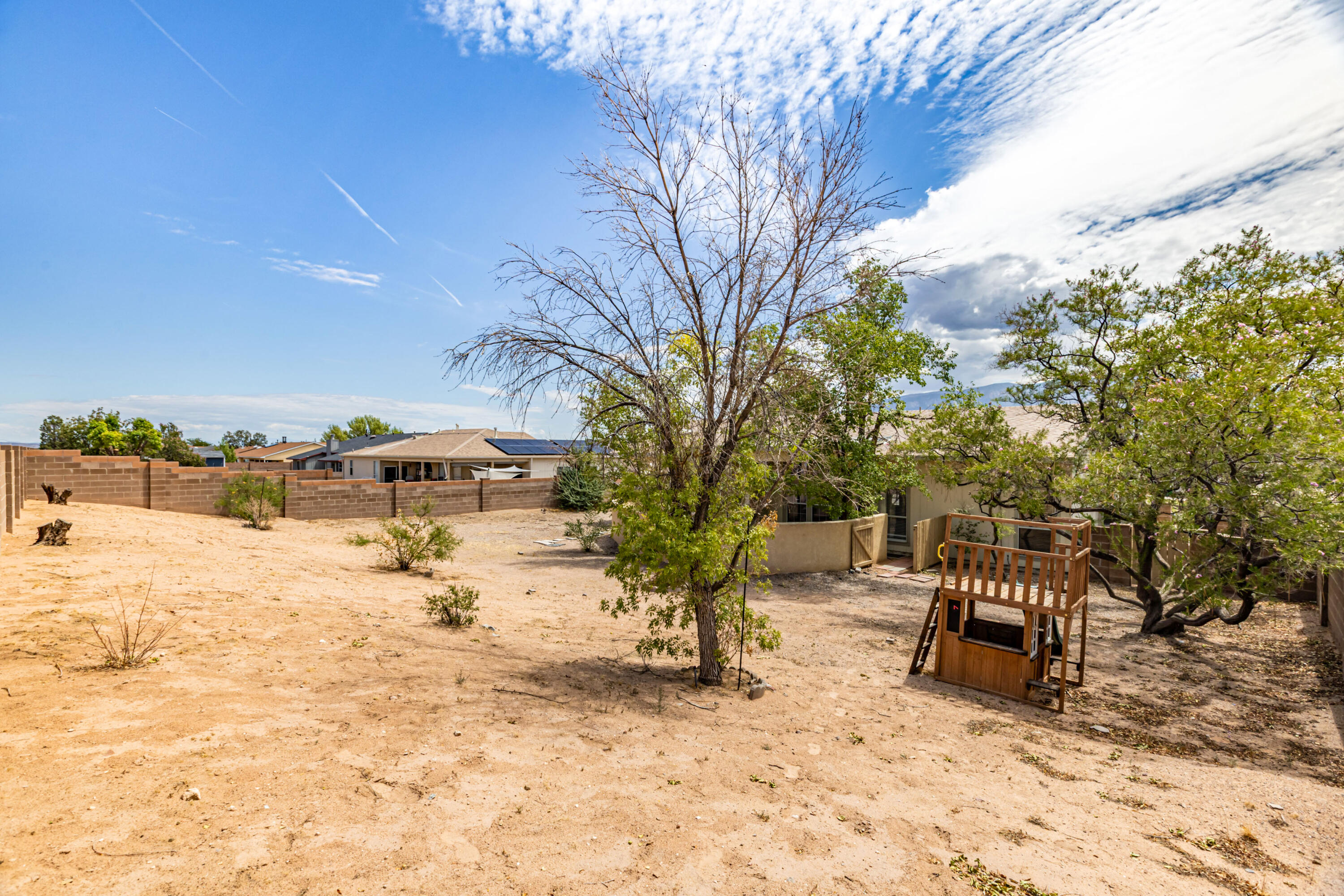 Photo 9 — 2405 Agua Fria Drive NE