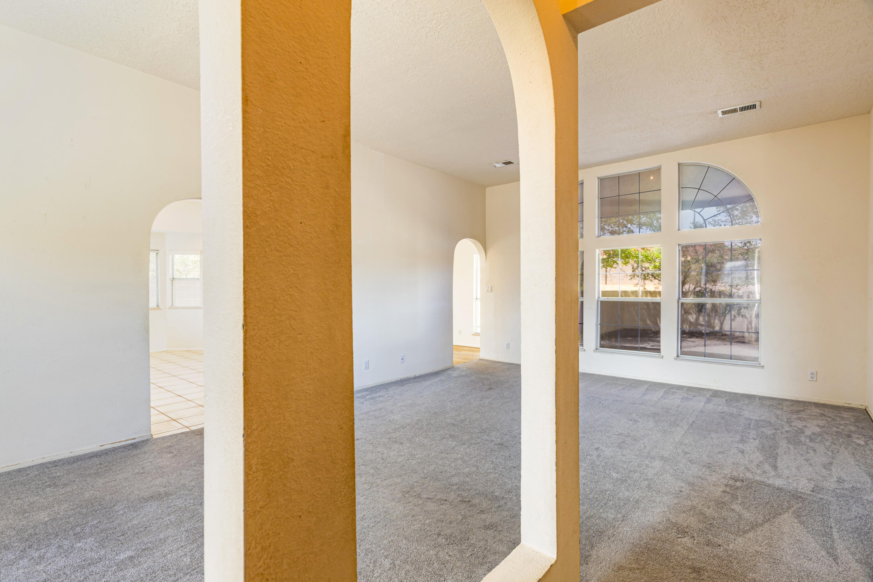 Photo 18 — 2405 Agua Fria Drive NE