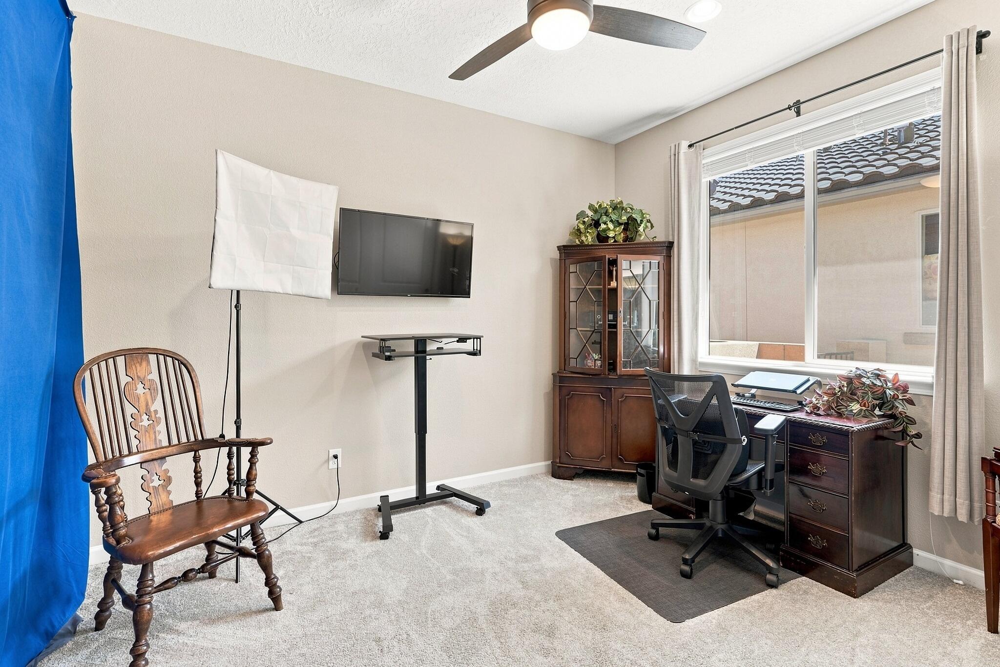 Photo 16 — 6112 Motherwell Drive SE