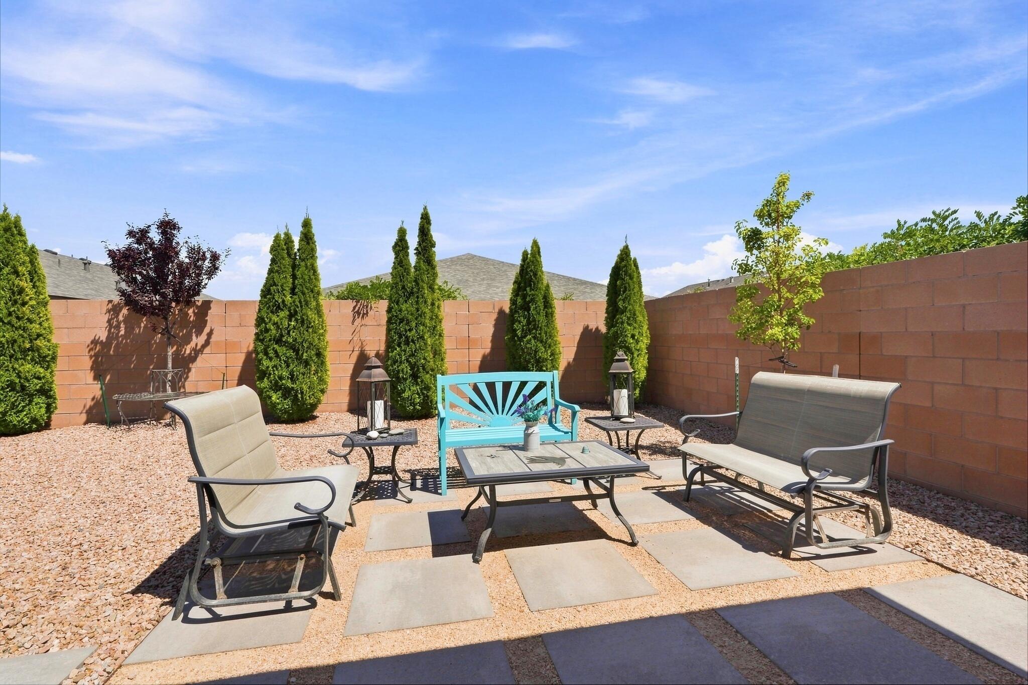 Photo 3 — 6112 Motherwell Drive SE