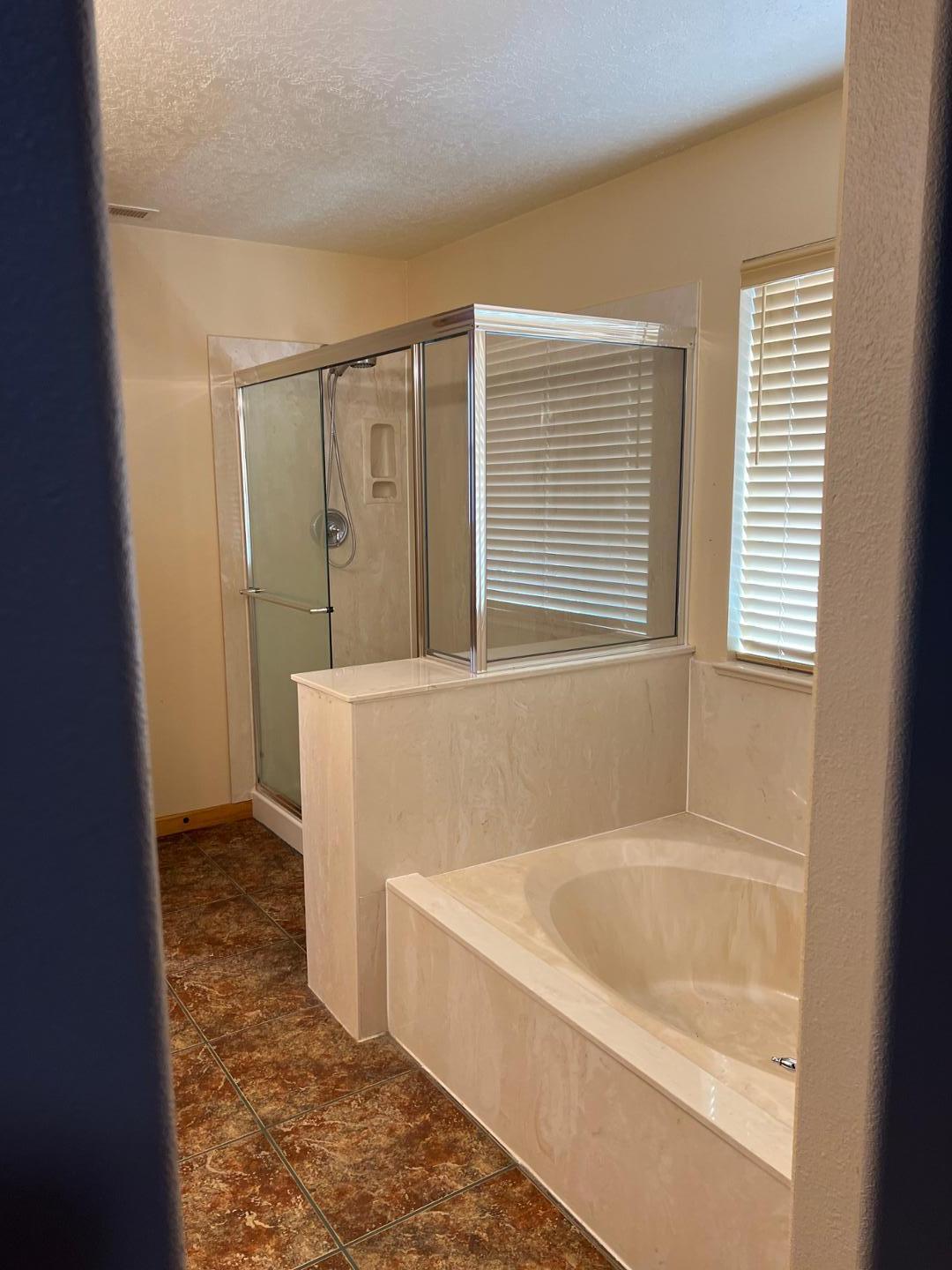 Photo 2 — 2453 Tyler Loop NE