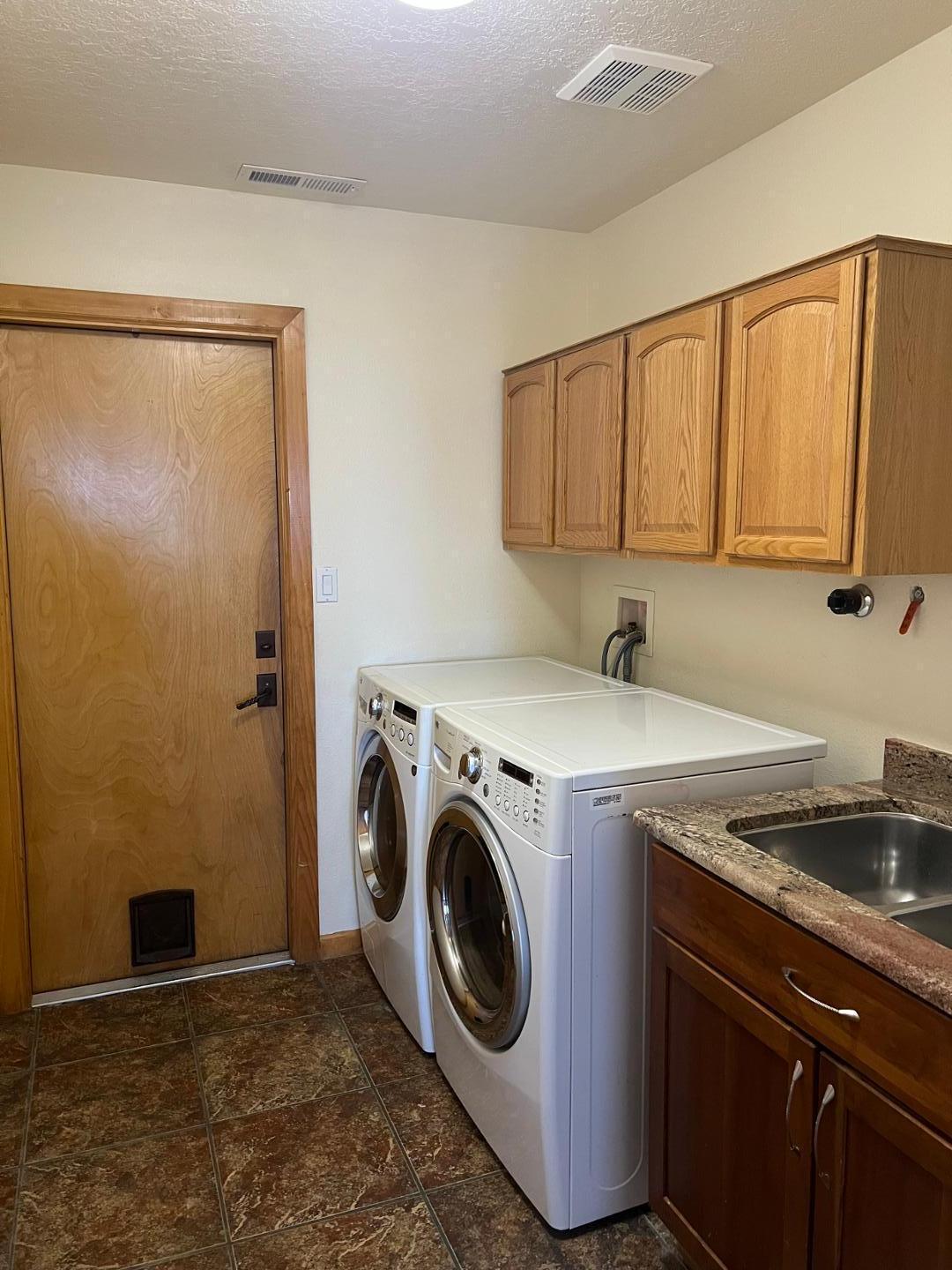 Photo 7 — 2453 Tyler Loop NE