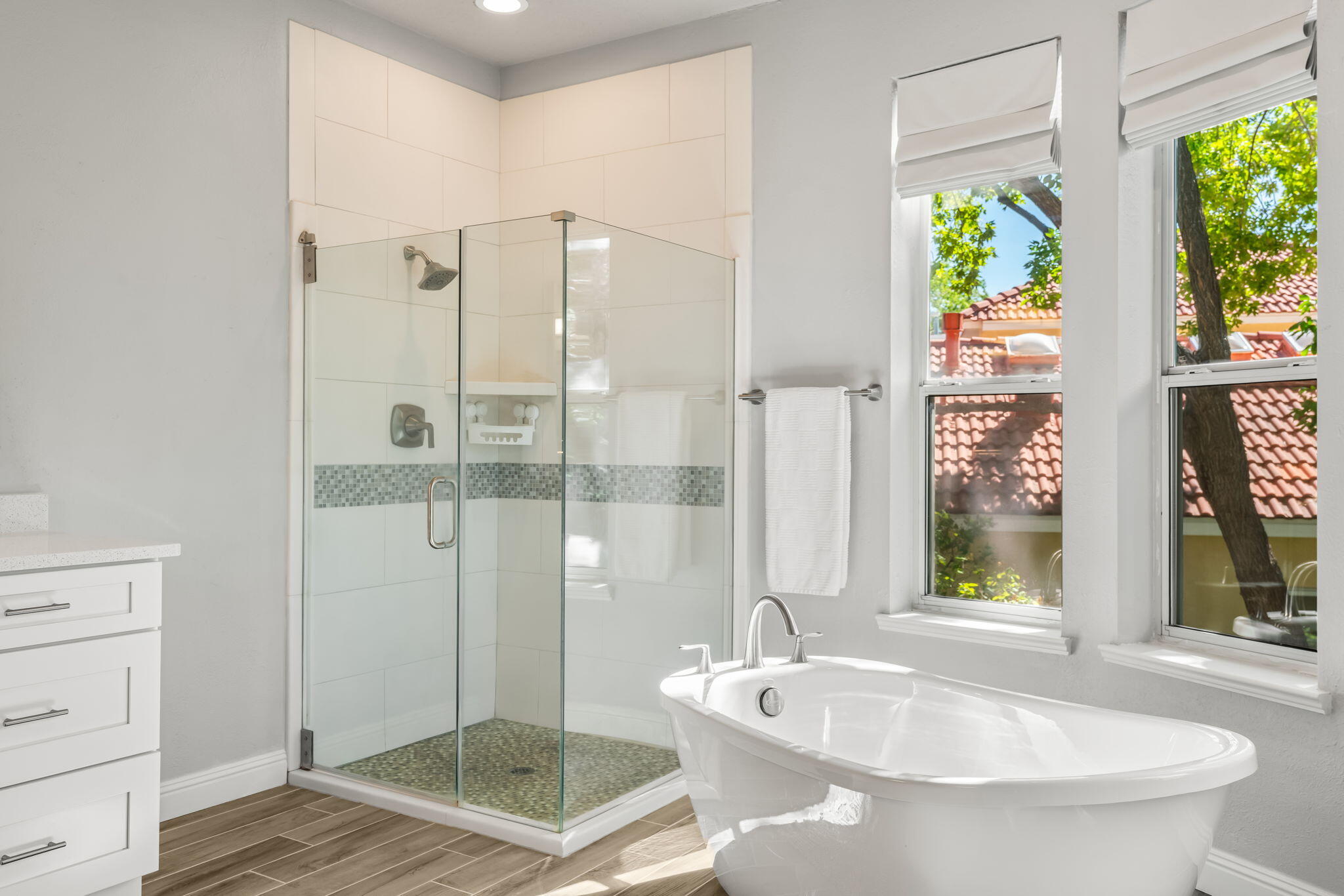 Photo 18 — 11408 Fairington Way NE