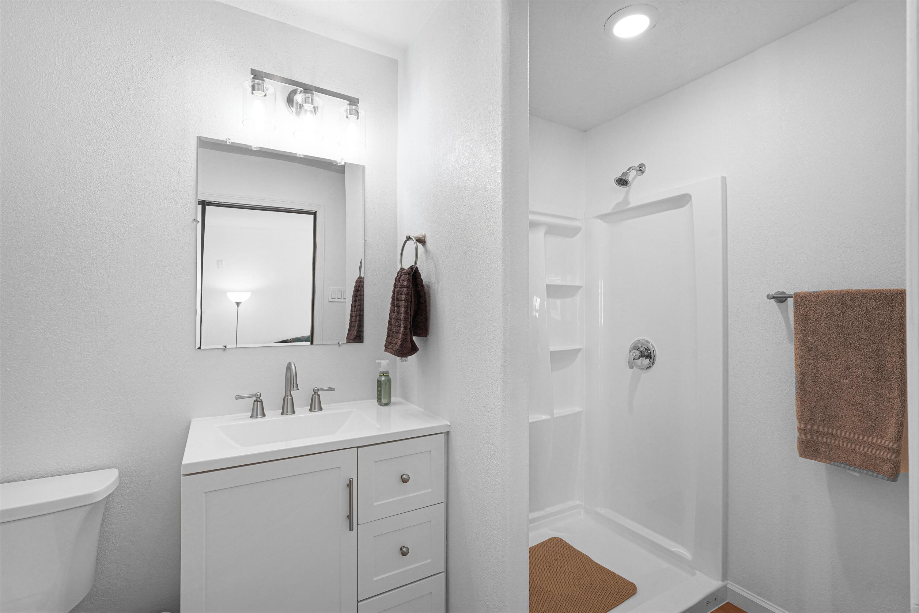 Photo 17 — 1612 Towner Avenue NW