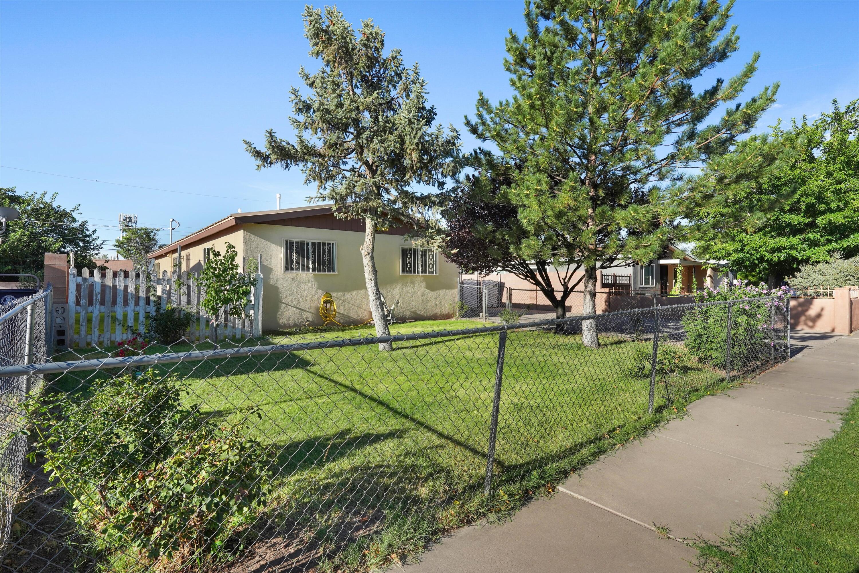 Photo 13 — 1612 Towner Avenue NW