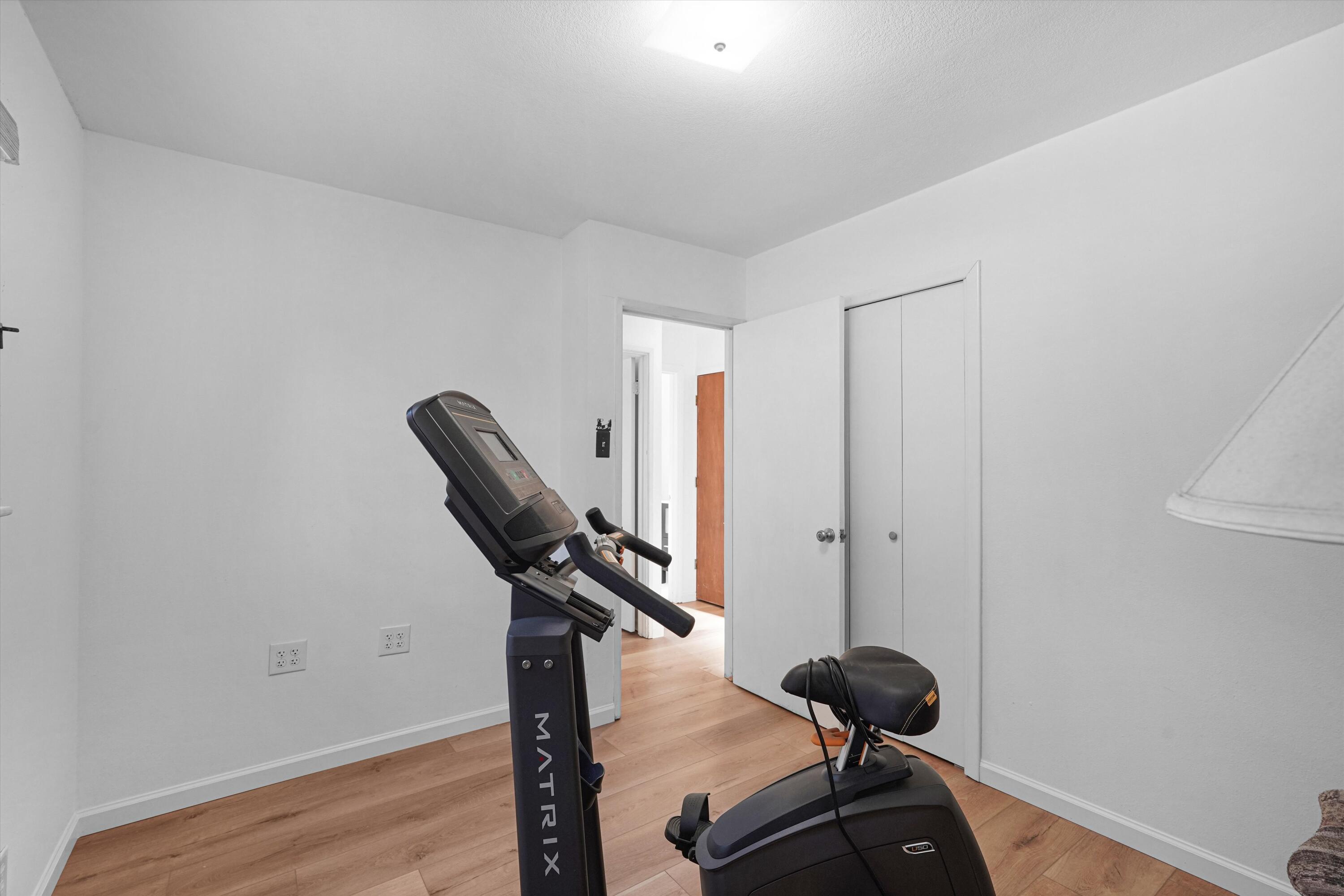 Photo 11 — 1612 Towner Avenue NW
