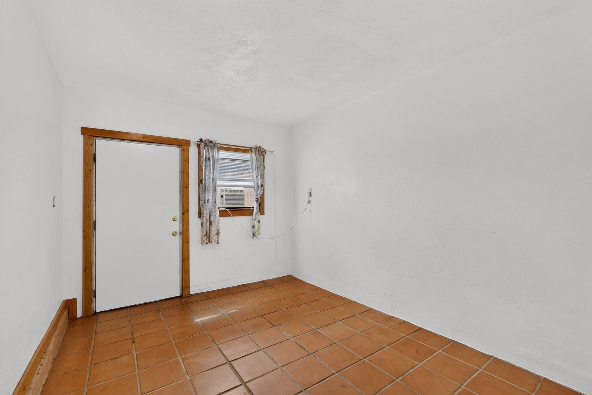 Photo 19 — 3413 Corona Dr. NW