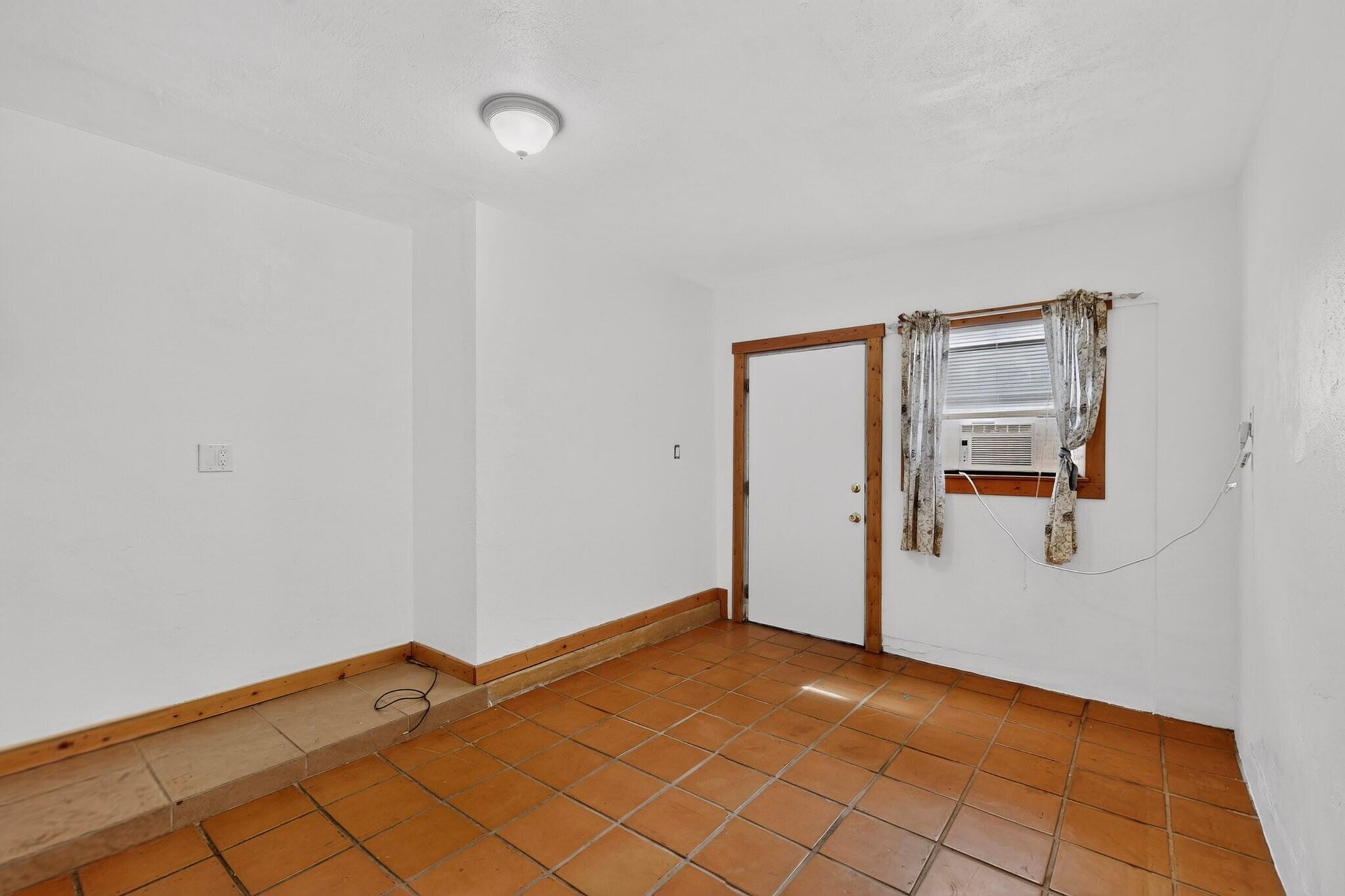 Photo 18 — 3413 Corona Dr. NW