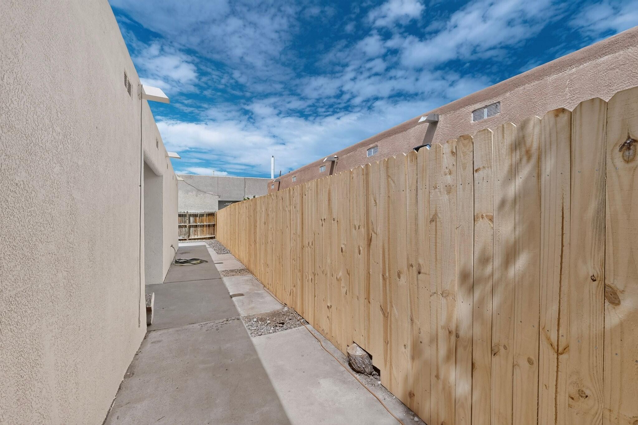 Photo 12 — 3413 Corona Dr. NW