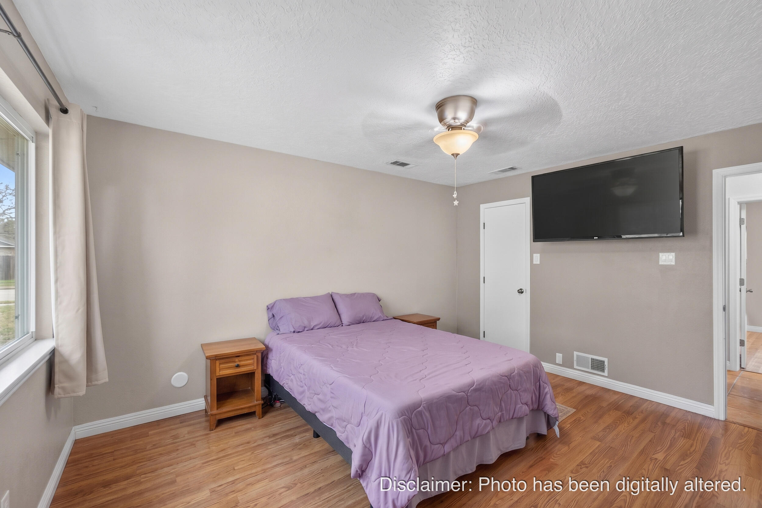 Photo 17 — 2050 Murray Loop
