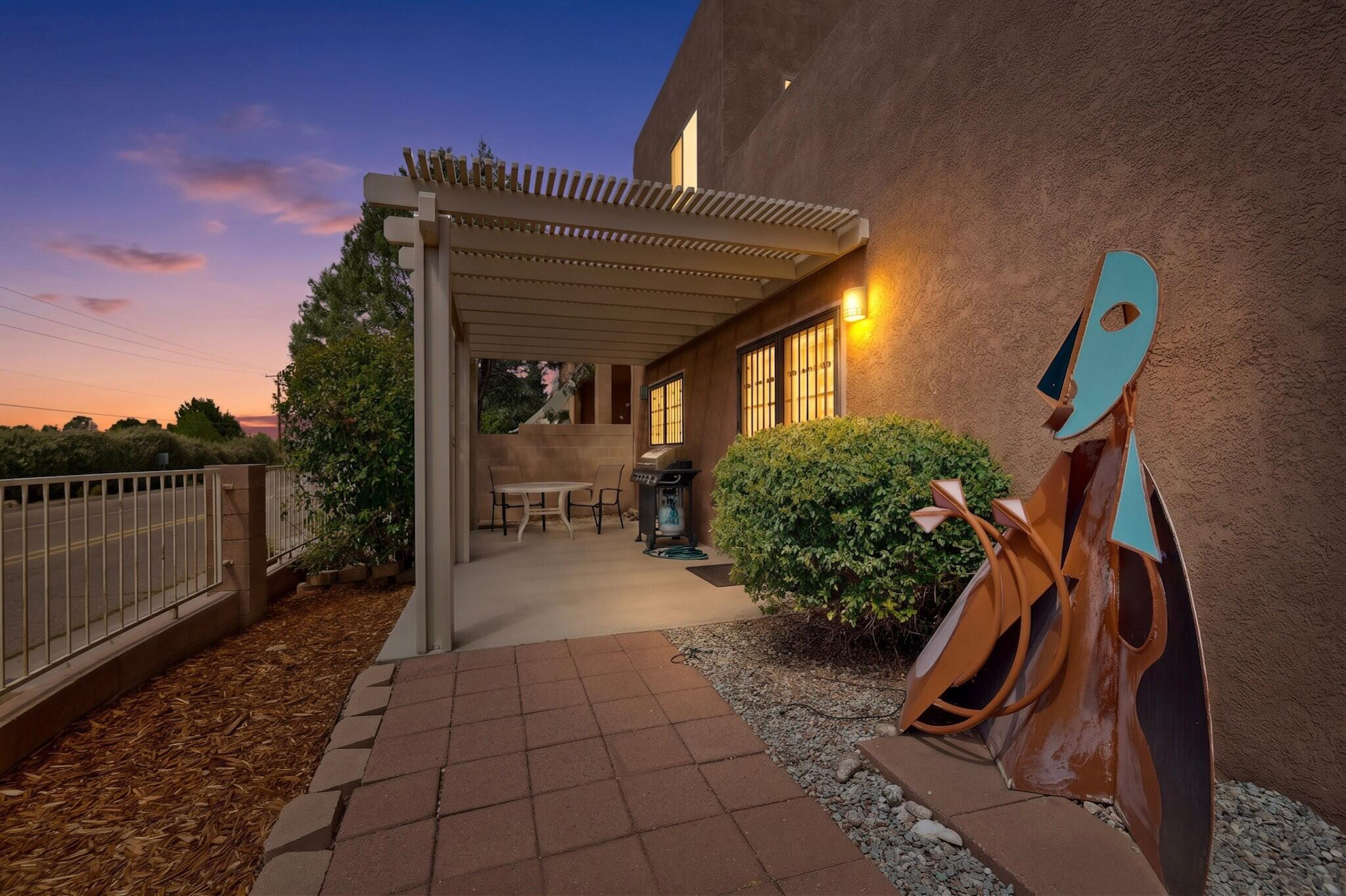 Photo 5 — 2159 Black Willow Drive NE