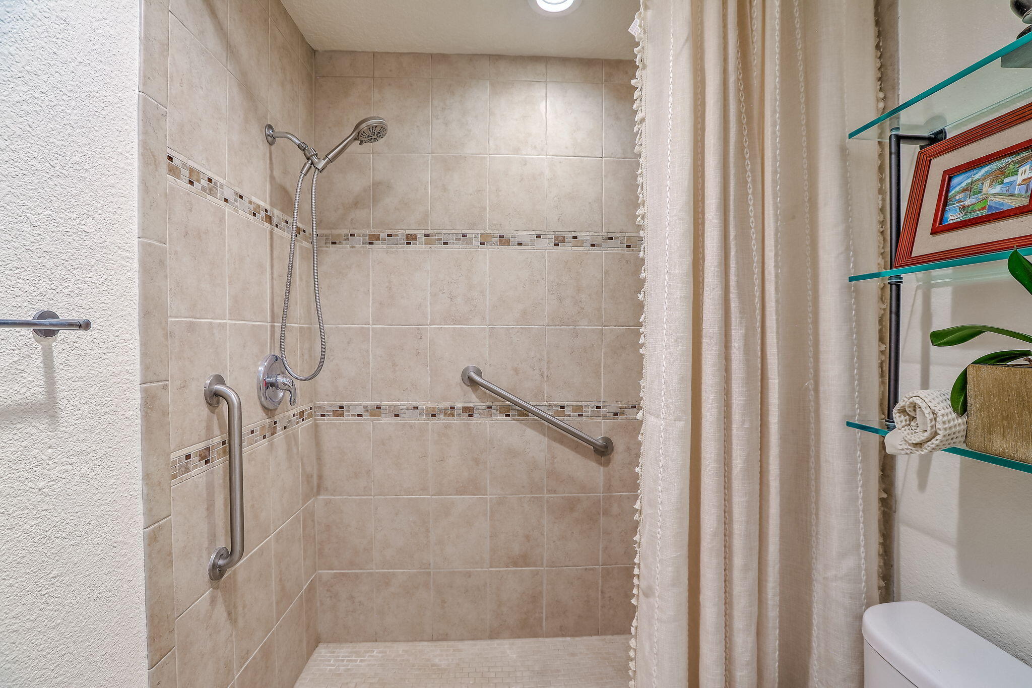 Photo 19 — 2771 Wolfberry Place NE