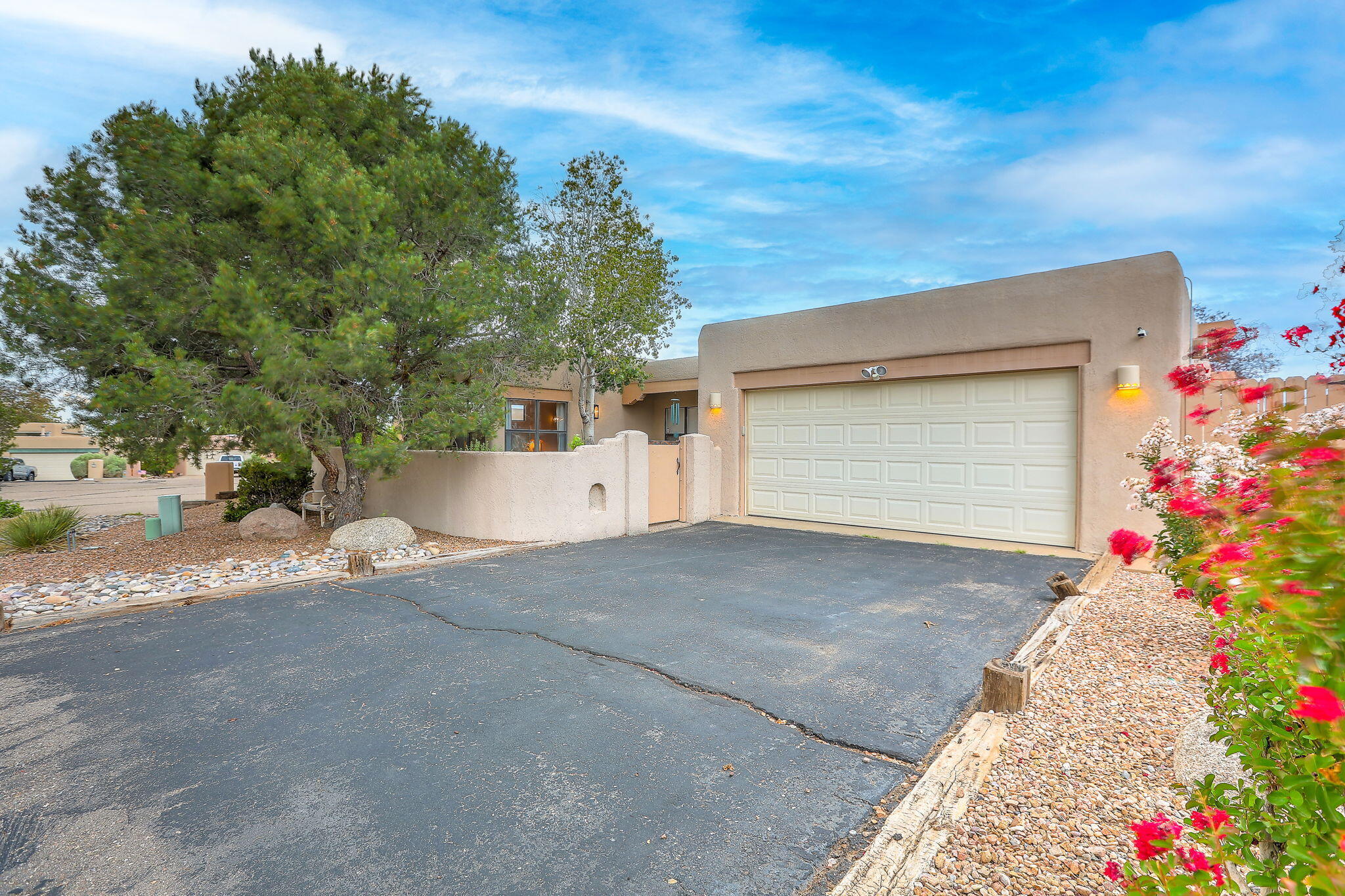 Photo 3 — 2771 Wolfberry Place NE
